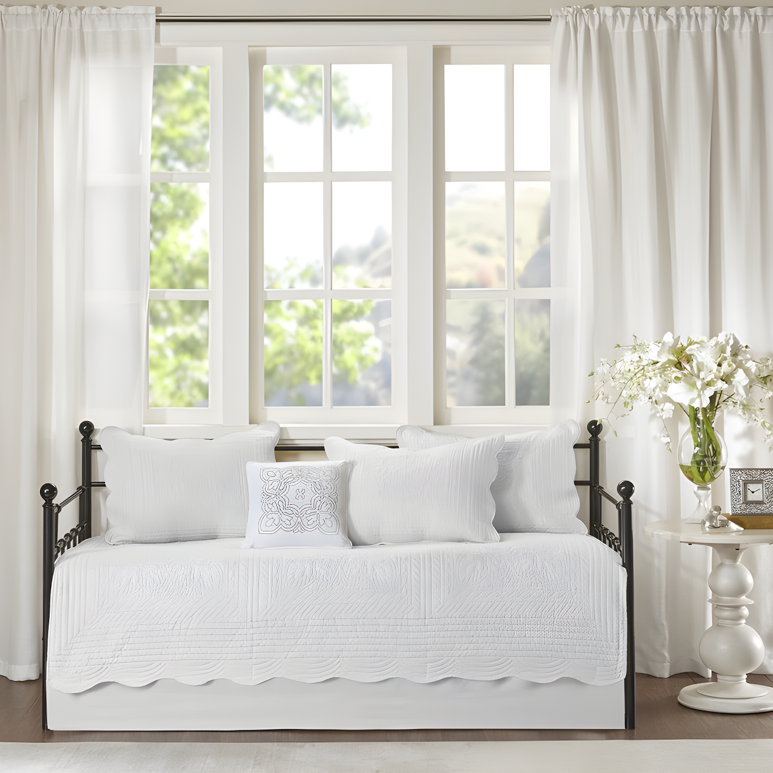 Madison Park Tuscany 6 Piece Reversible Scalloped Edge Daybed Cover Set
