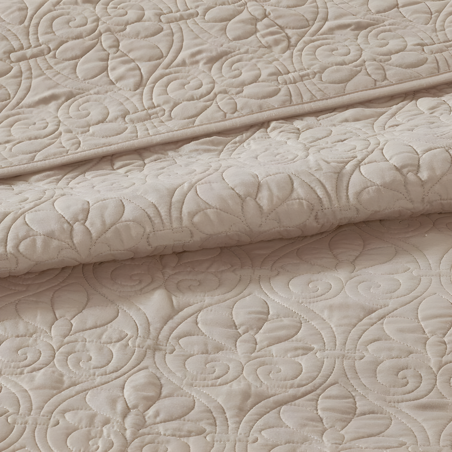 Quebec Reversible Bedspread Set