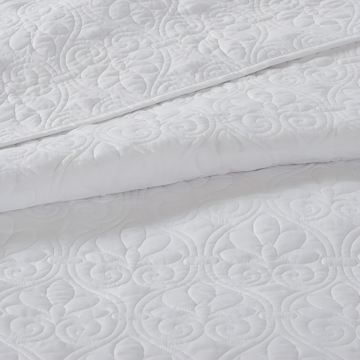 Quebec Reversible Bedspread Set