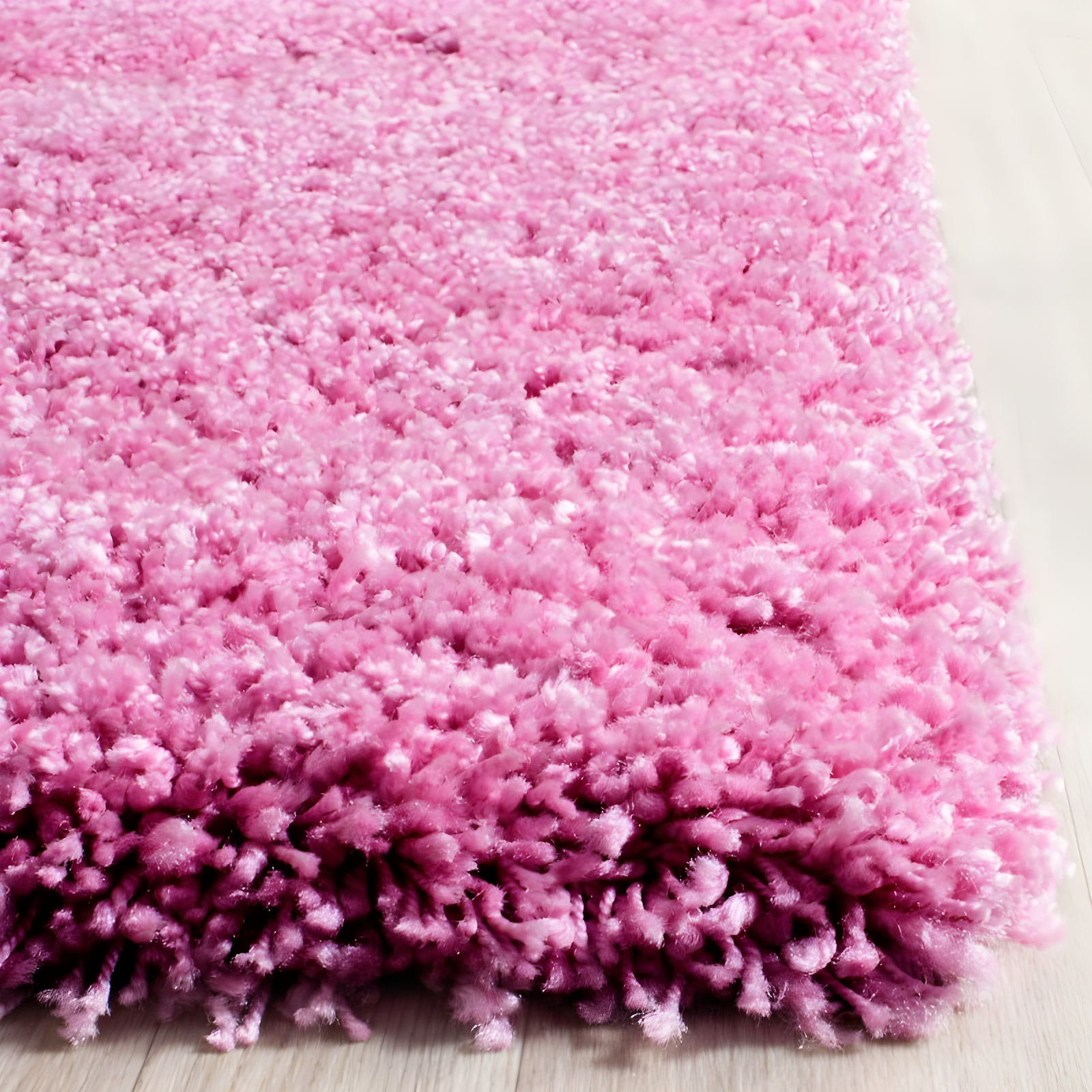 Shag SG151 Power Loomed Indoor Area Rug - Pink - 4'x6' - Safavieh.