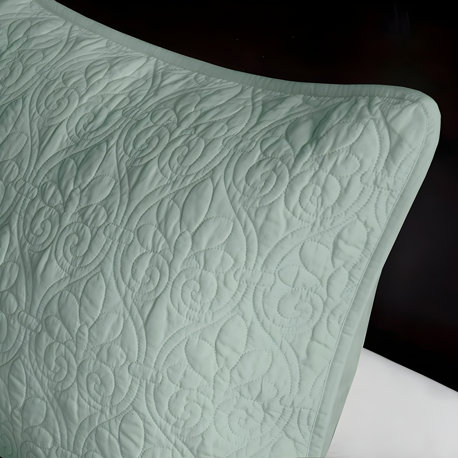 Quebec Reversible Bedspread Set