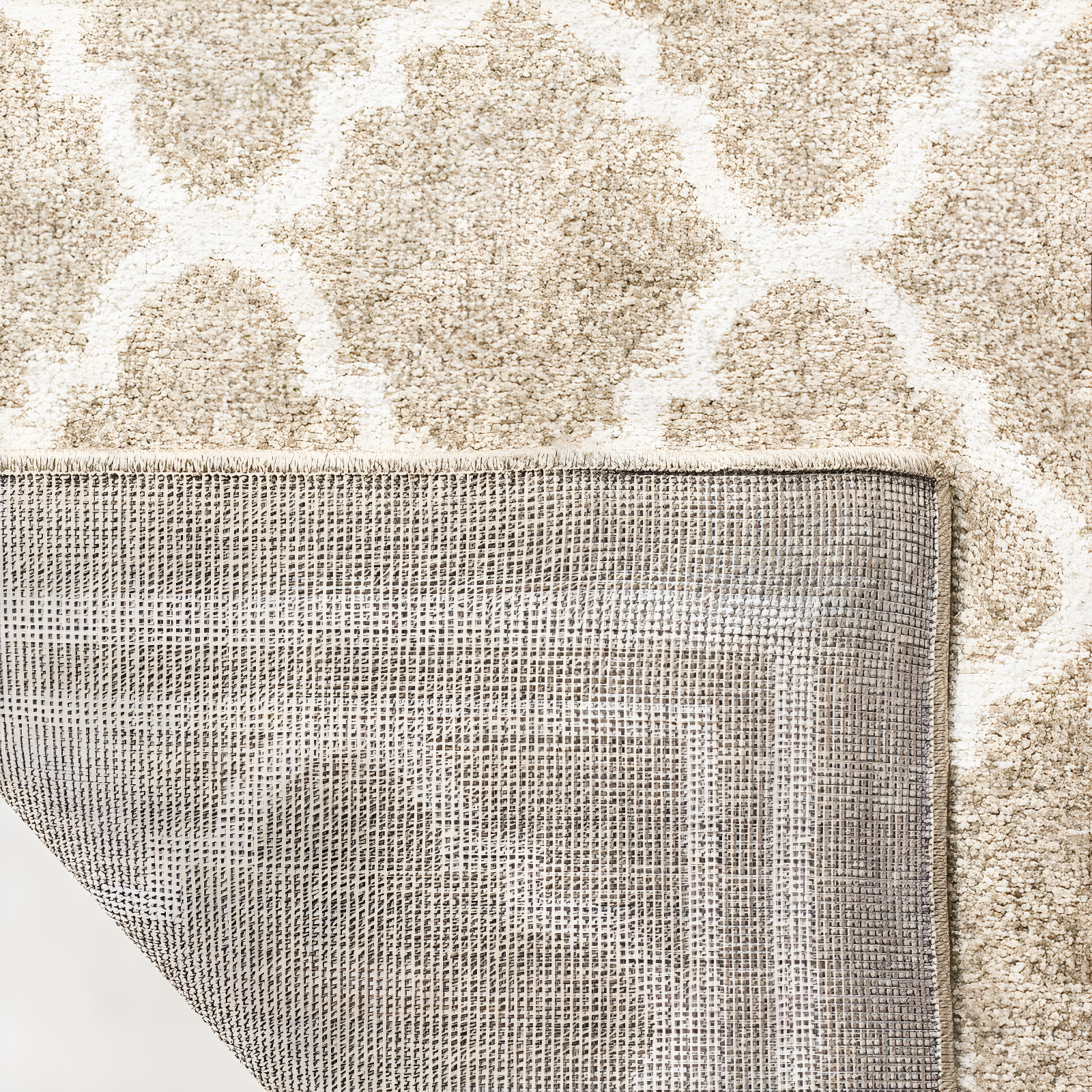 Amherst AMT422 Power Loomed Indoor Area Rug - Wheat/Beige - 7'x7' - Safavieh