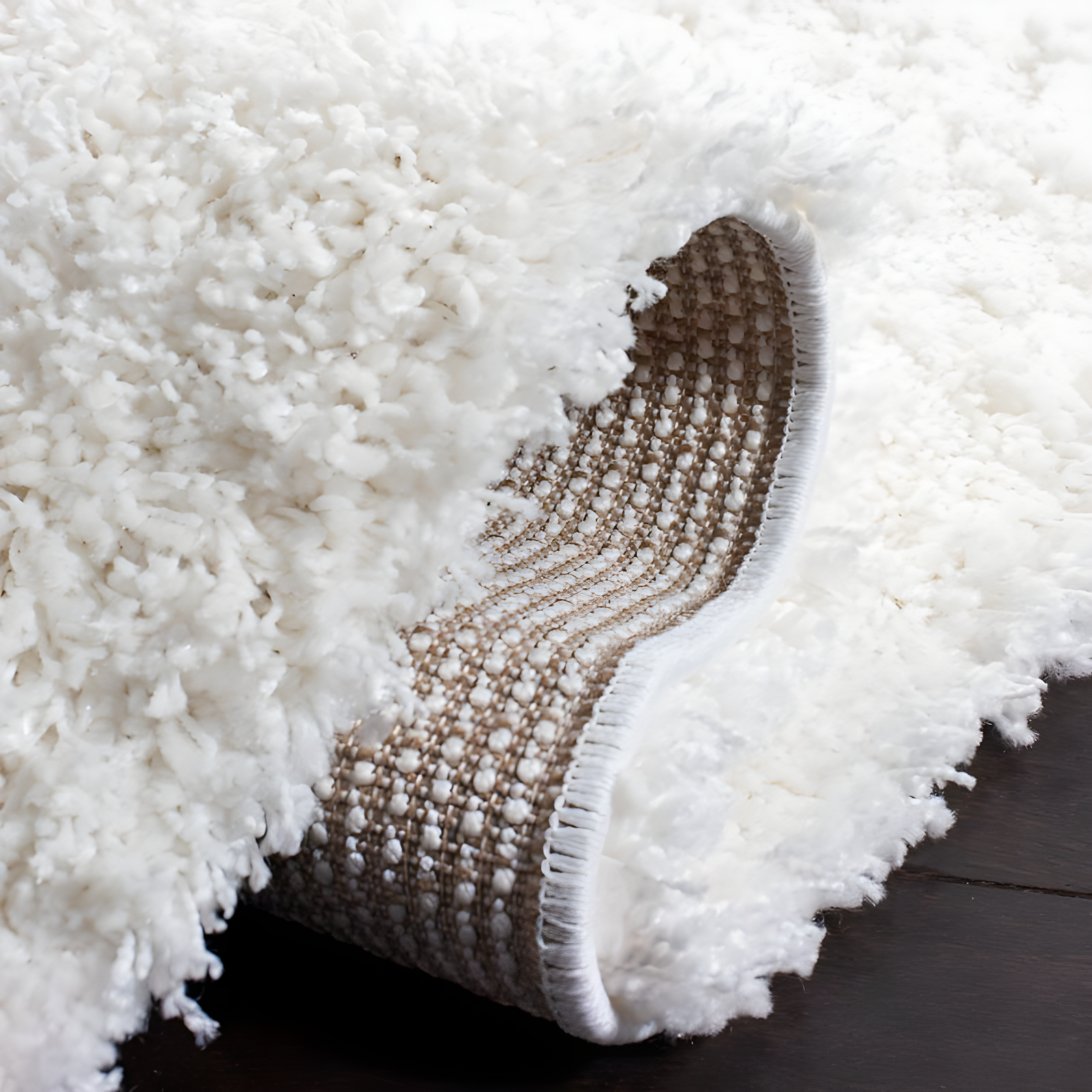 Shag SG151 Power Loomed Accent Rug - White - 3'x3' - Safavieh.
