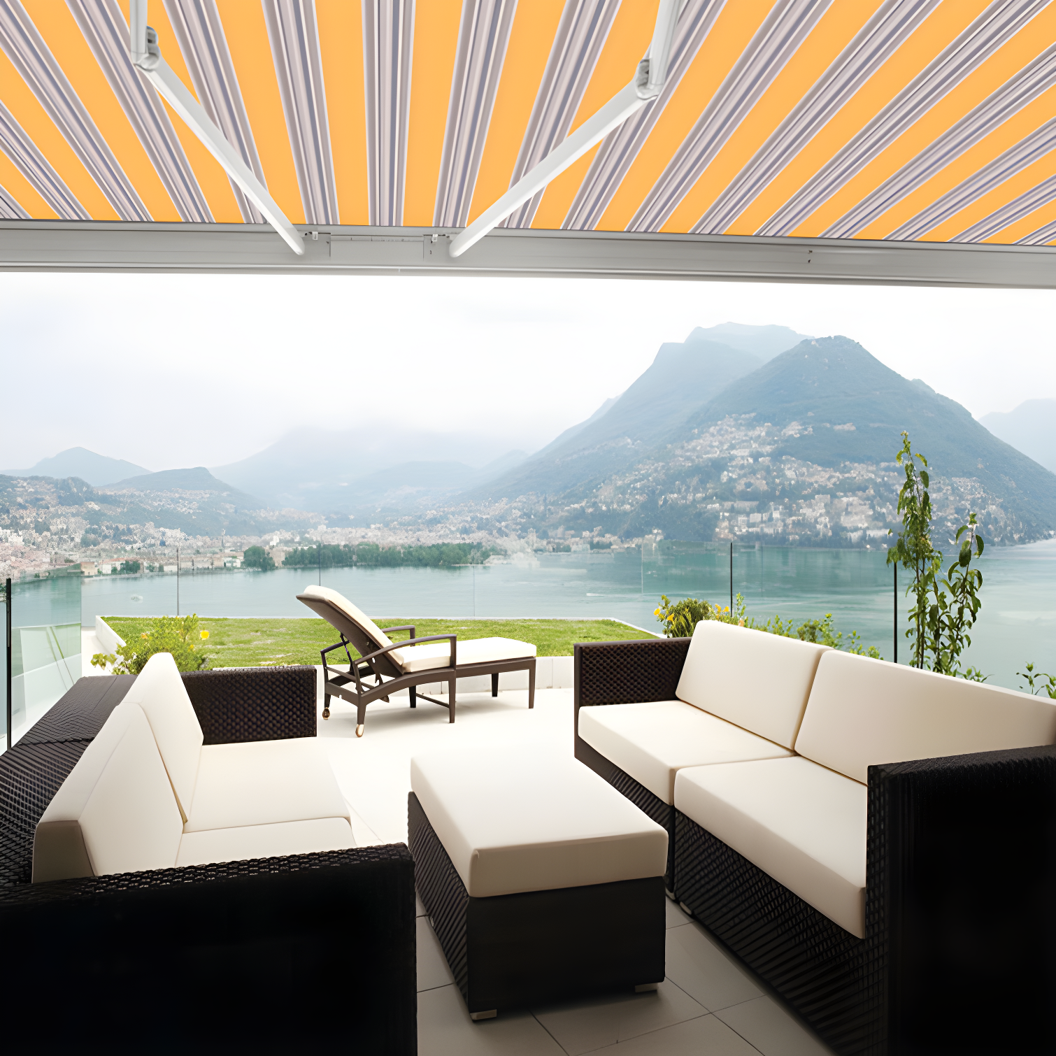 Advaning 10.5'' Fabric, Metal Cover Retractable Patio Awning