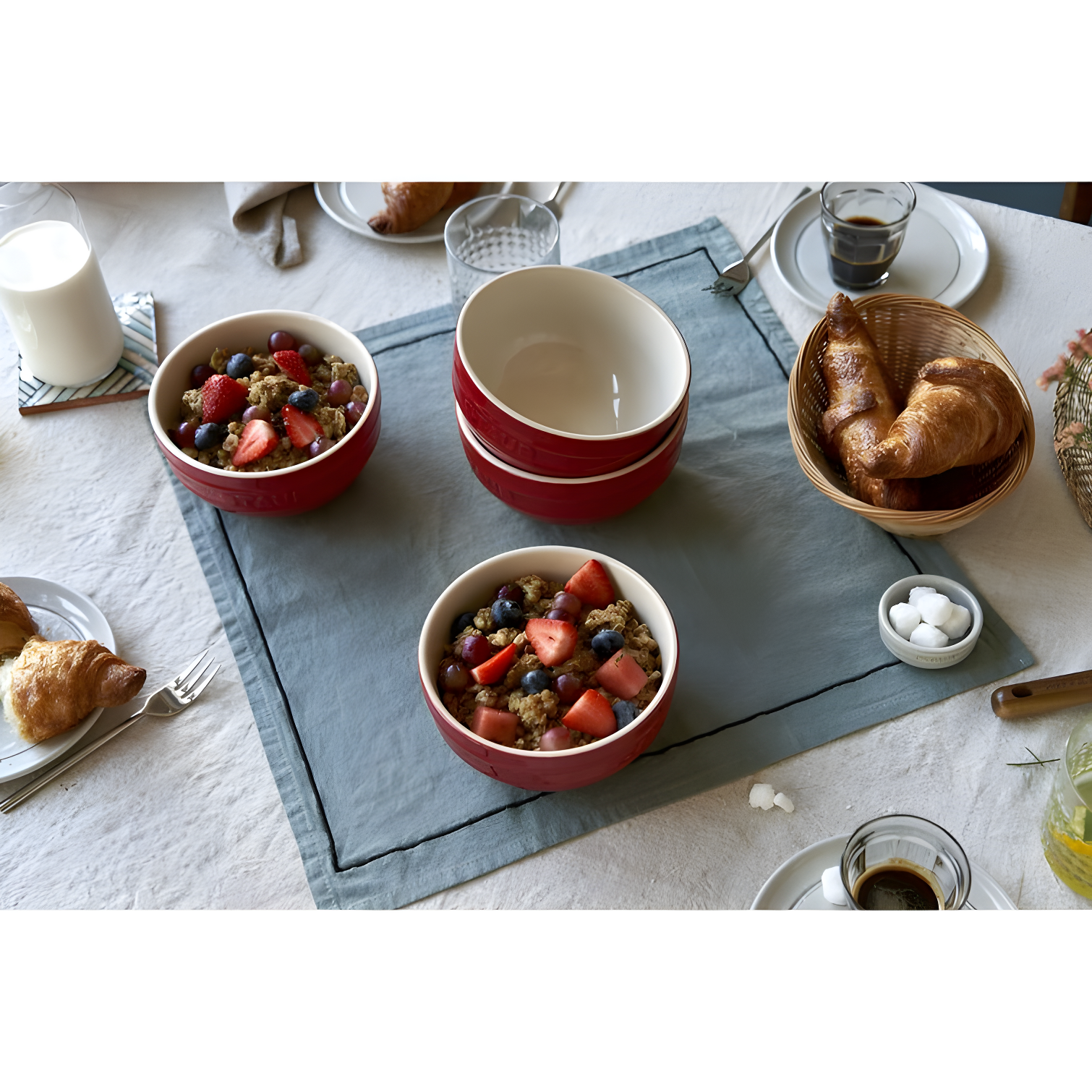 Staub Ceramic 2-pc Large Universal Bowl Set