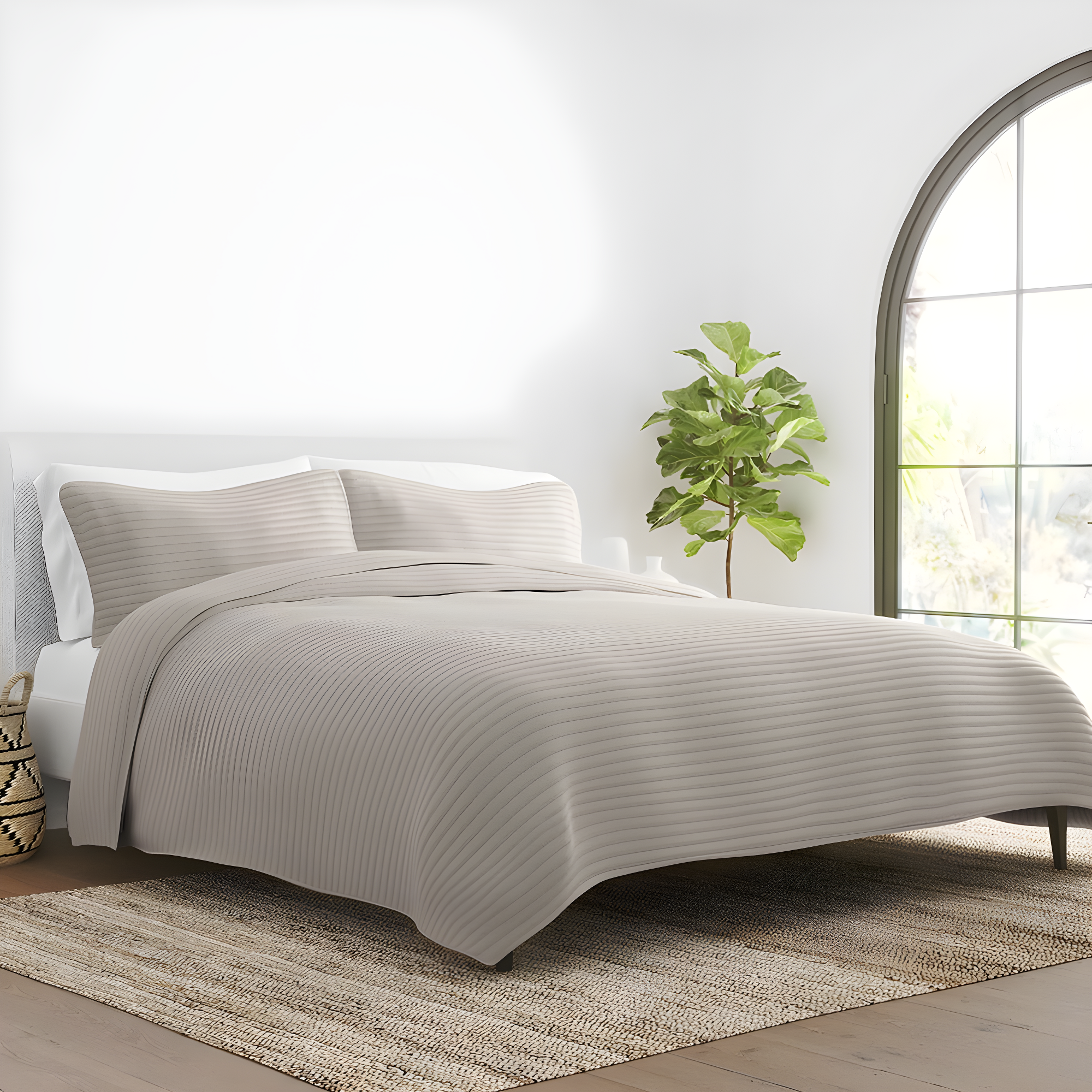 Becky Cameron Lightweight All Season Stripe Stitch Quilt Set with Shams