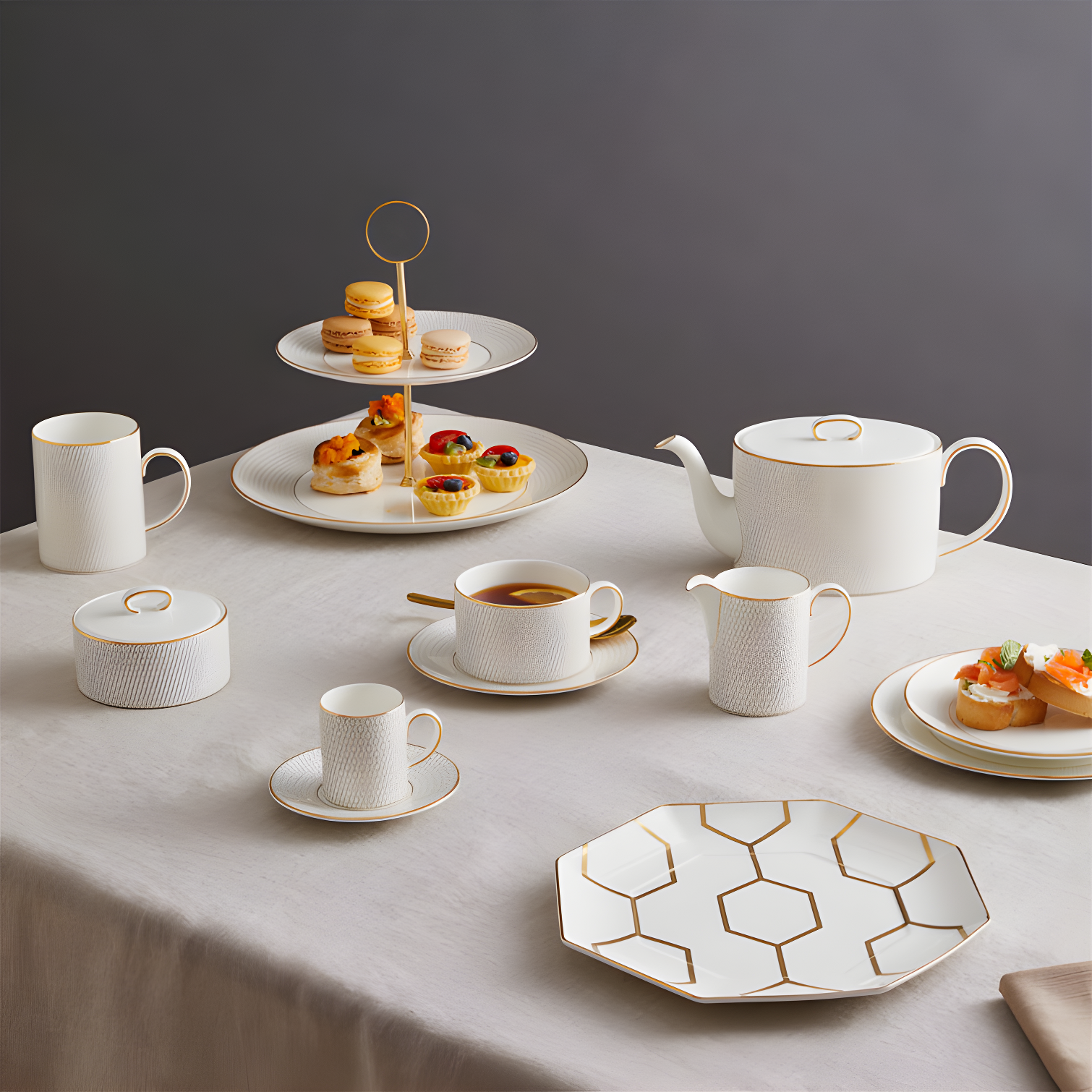 Wedgwood Gio Gold Mug