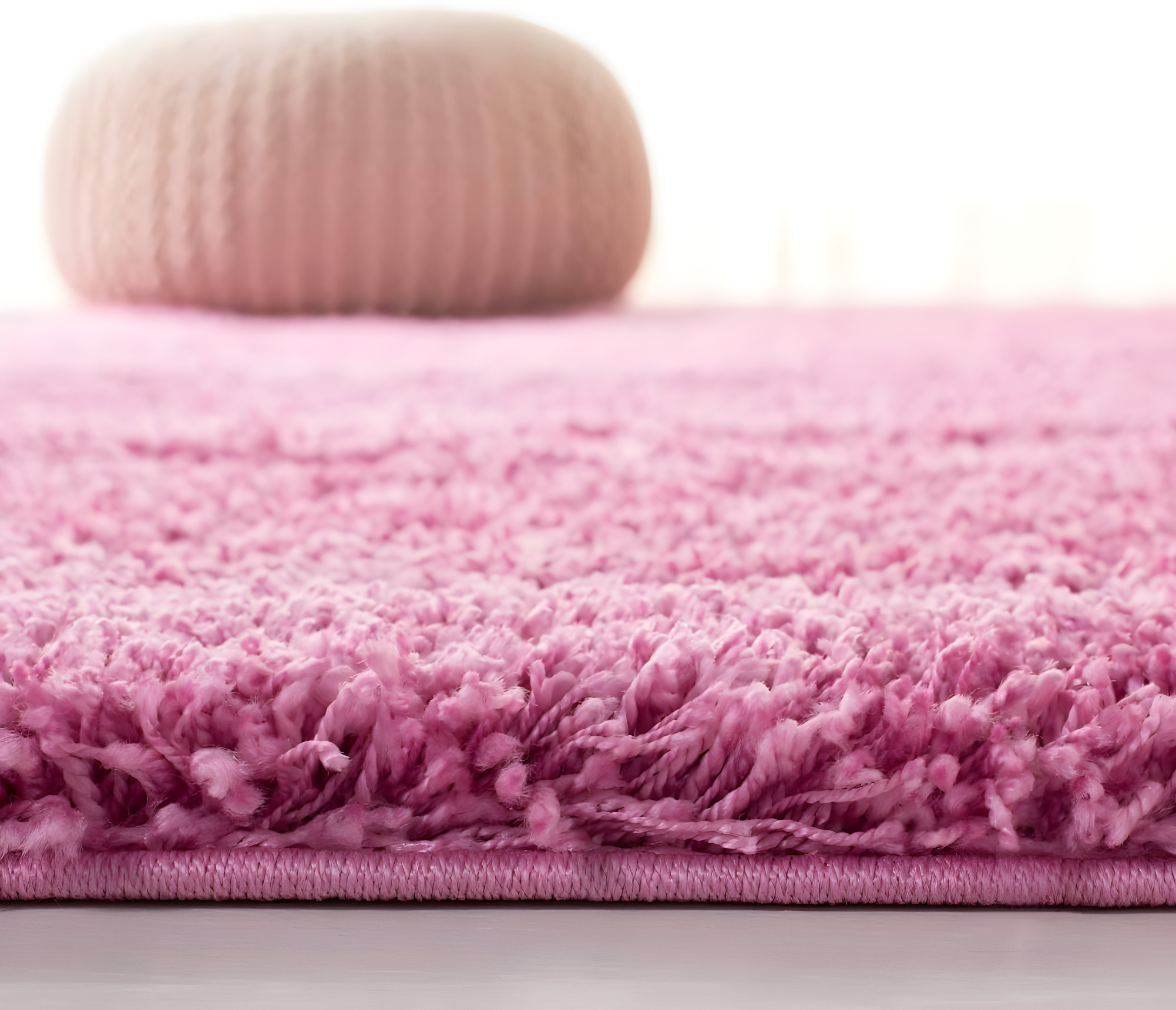 Shag SG151 Power Loomed Indoor Area Rug - Pink - 4'x6' - Safavieh.