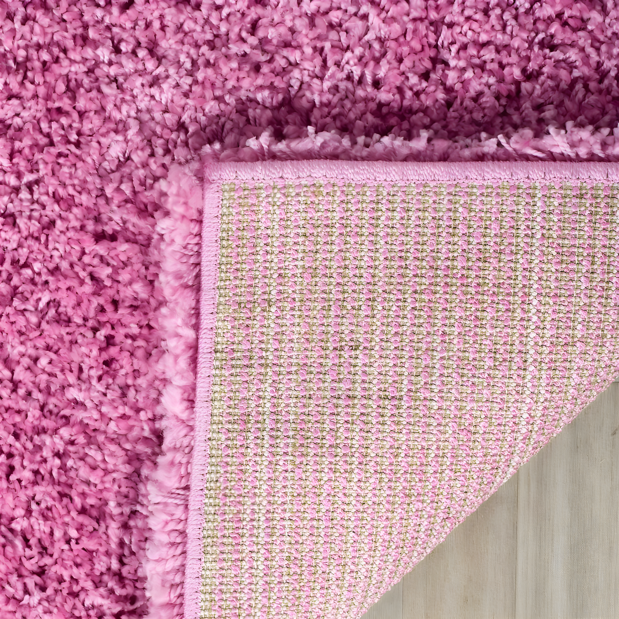 Shag SG151 Power Loomed Indoor Area Rug - Pink - 4'x6' - Safavieh.