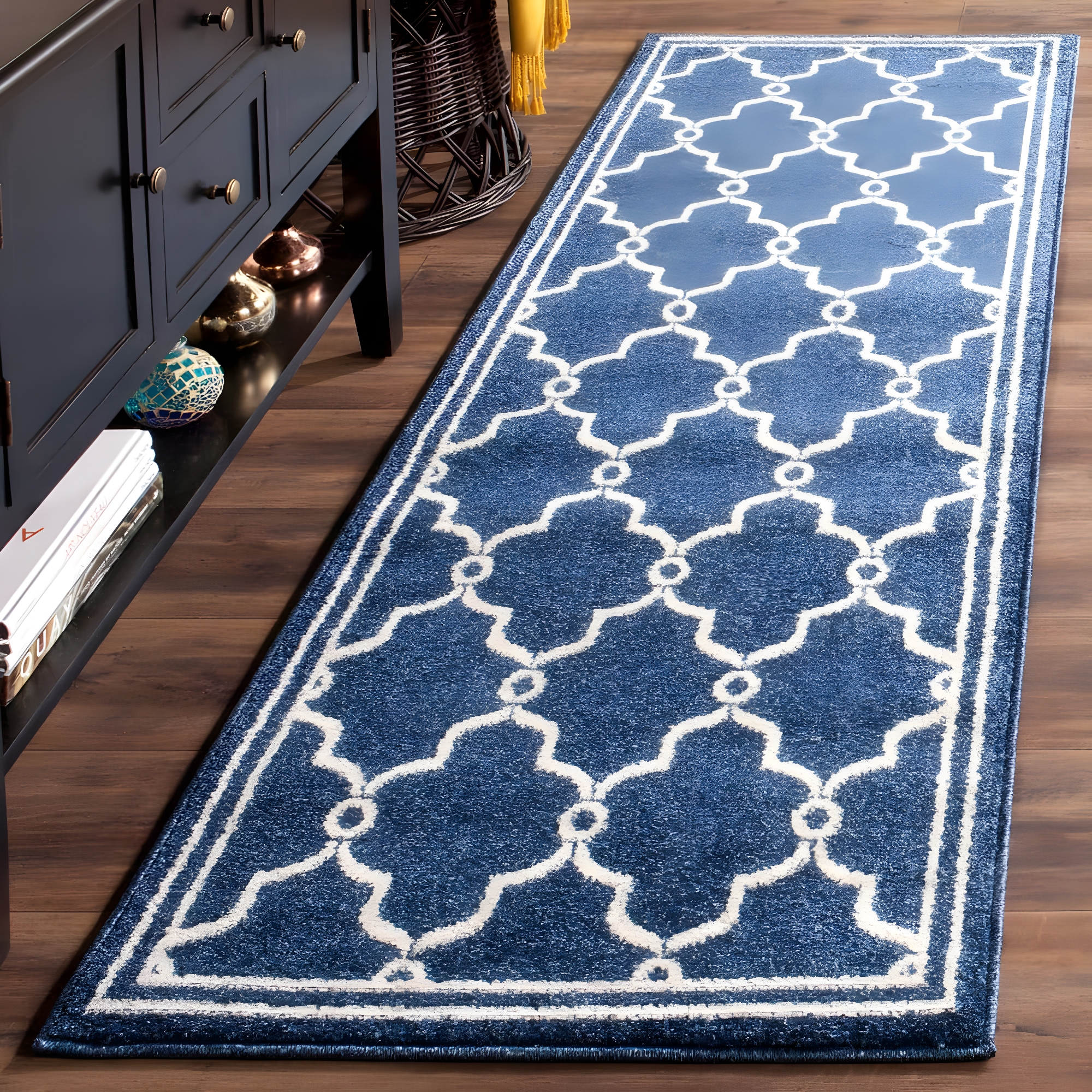 Amherst AMT414 Power Loomed Indoor Runner Rug - Navy/Beige - 2'3"x9' - Safavieh