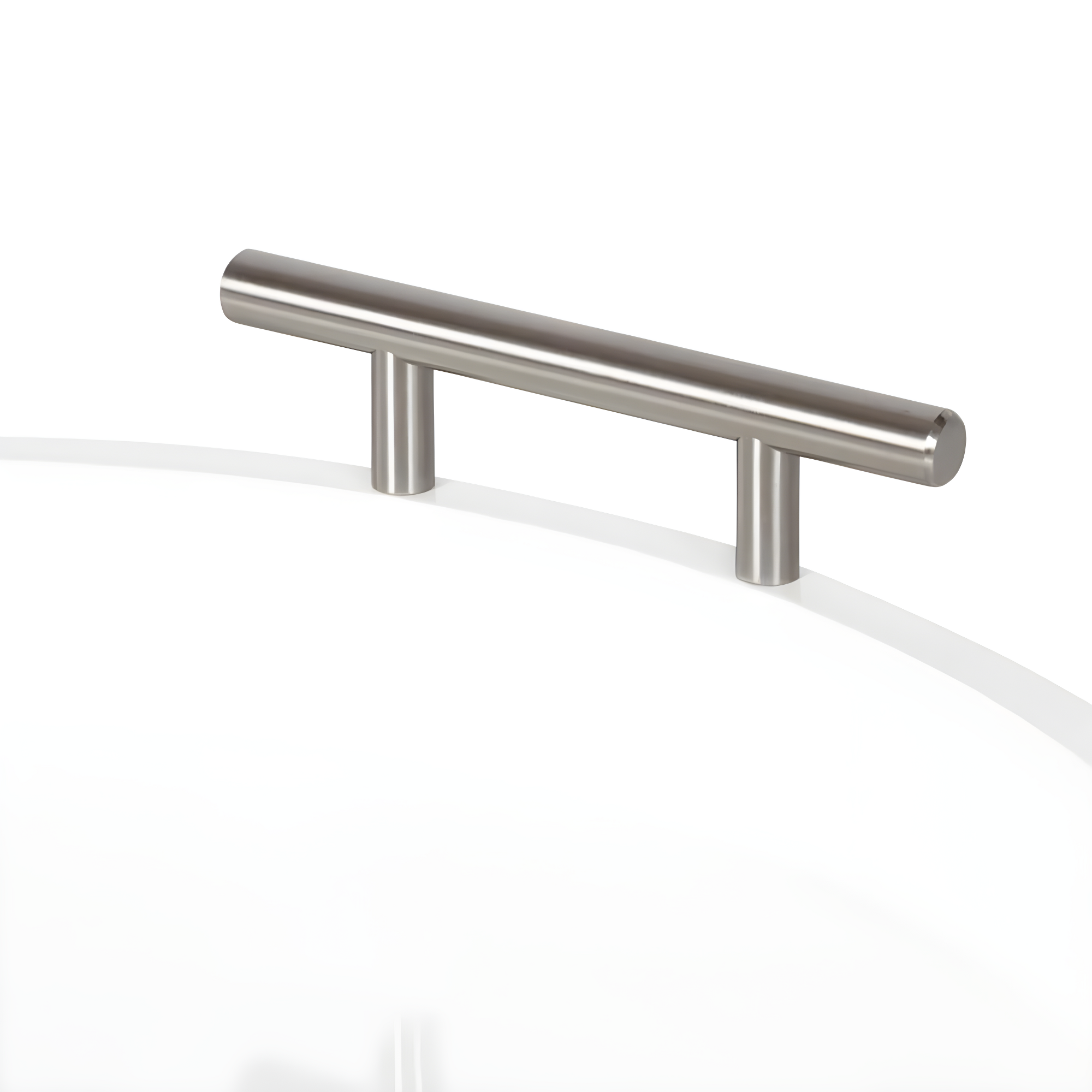 Kate and Laurel Lipton Tray, 15.5" Diameter, White and Silver