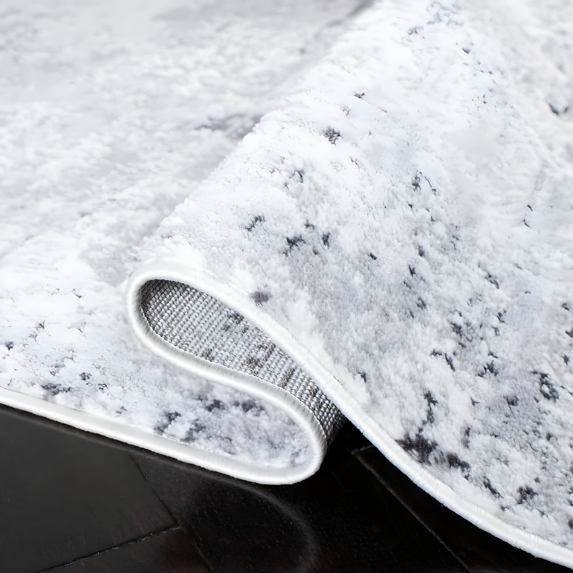 Amelia ALA705 Power Loomed Area Rug - Grey/Ivory - 4'x6' - Safavieh.