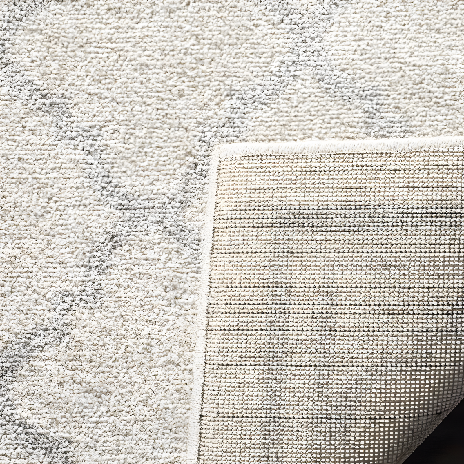 Amherst AMT422 Power Loomed Indoor Area Rug - Beige/Light Grey - 5'x5' - Safavieh