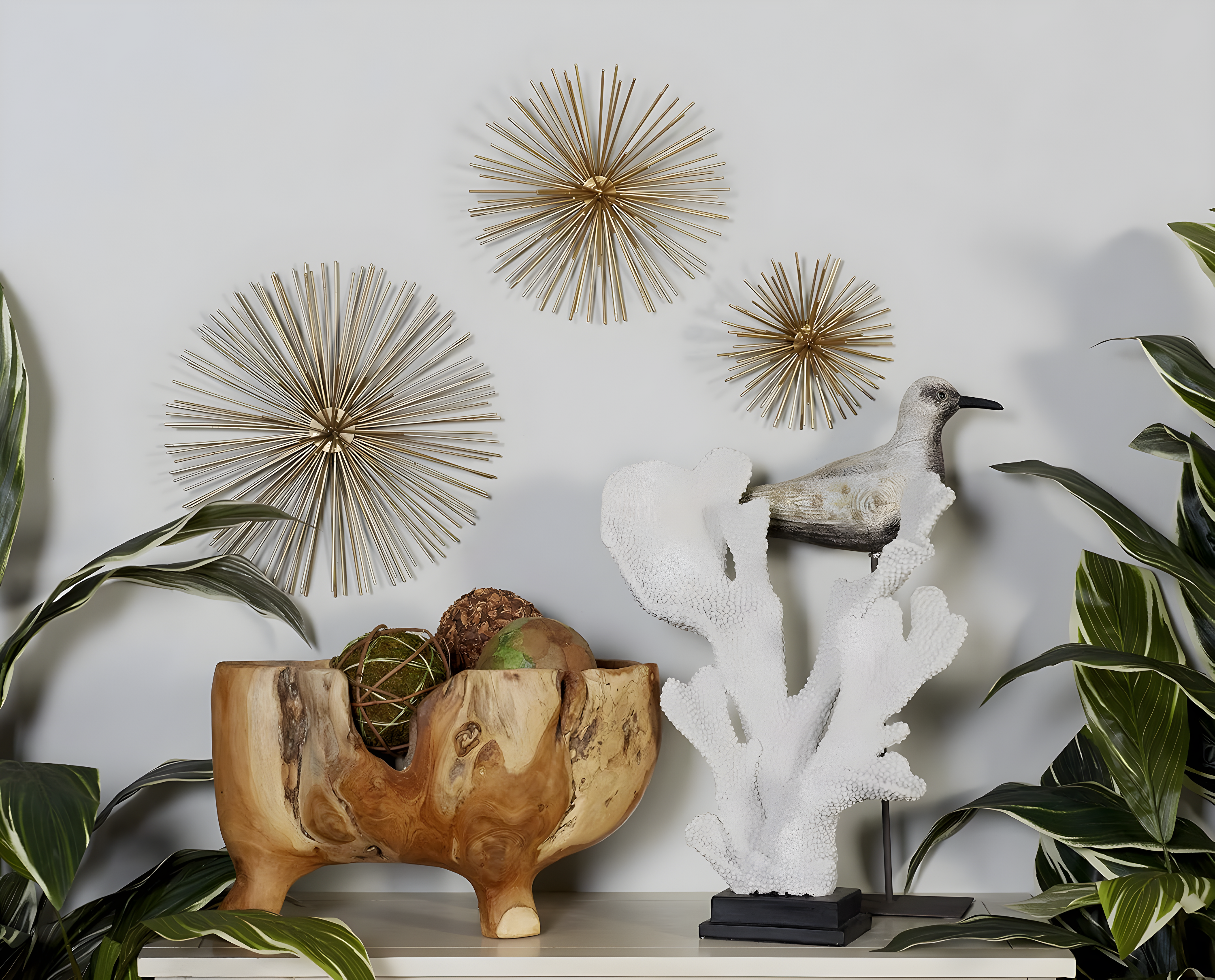 CosmoLiving by Cosmopolitan Gold Metal Starburst 3D Short Spike Home Wall Decor, Set of 3 6", 9", 12"W