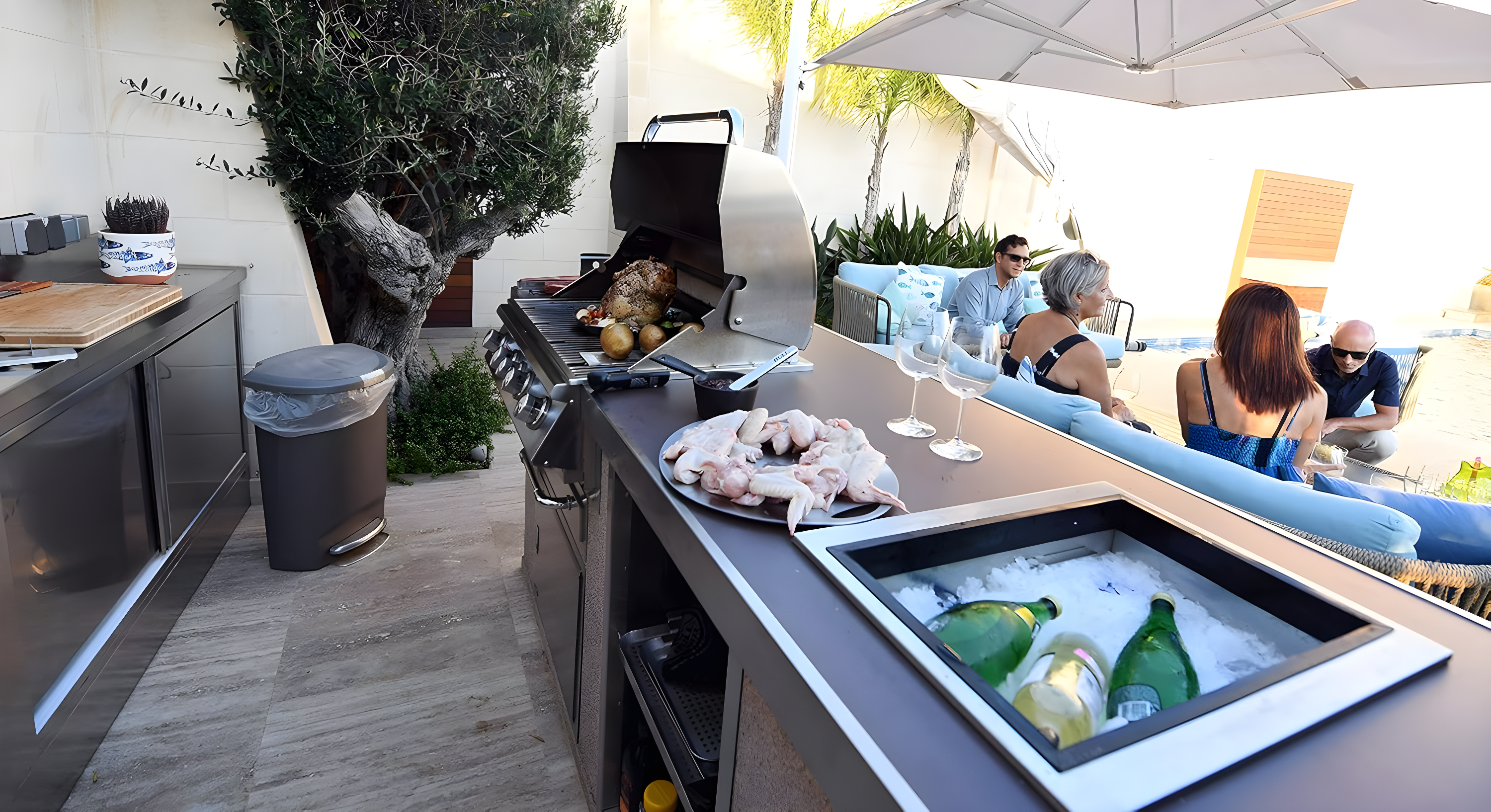 Bull Outdoor Products SS Beverage Ice Chest Condiment Tray Cooler