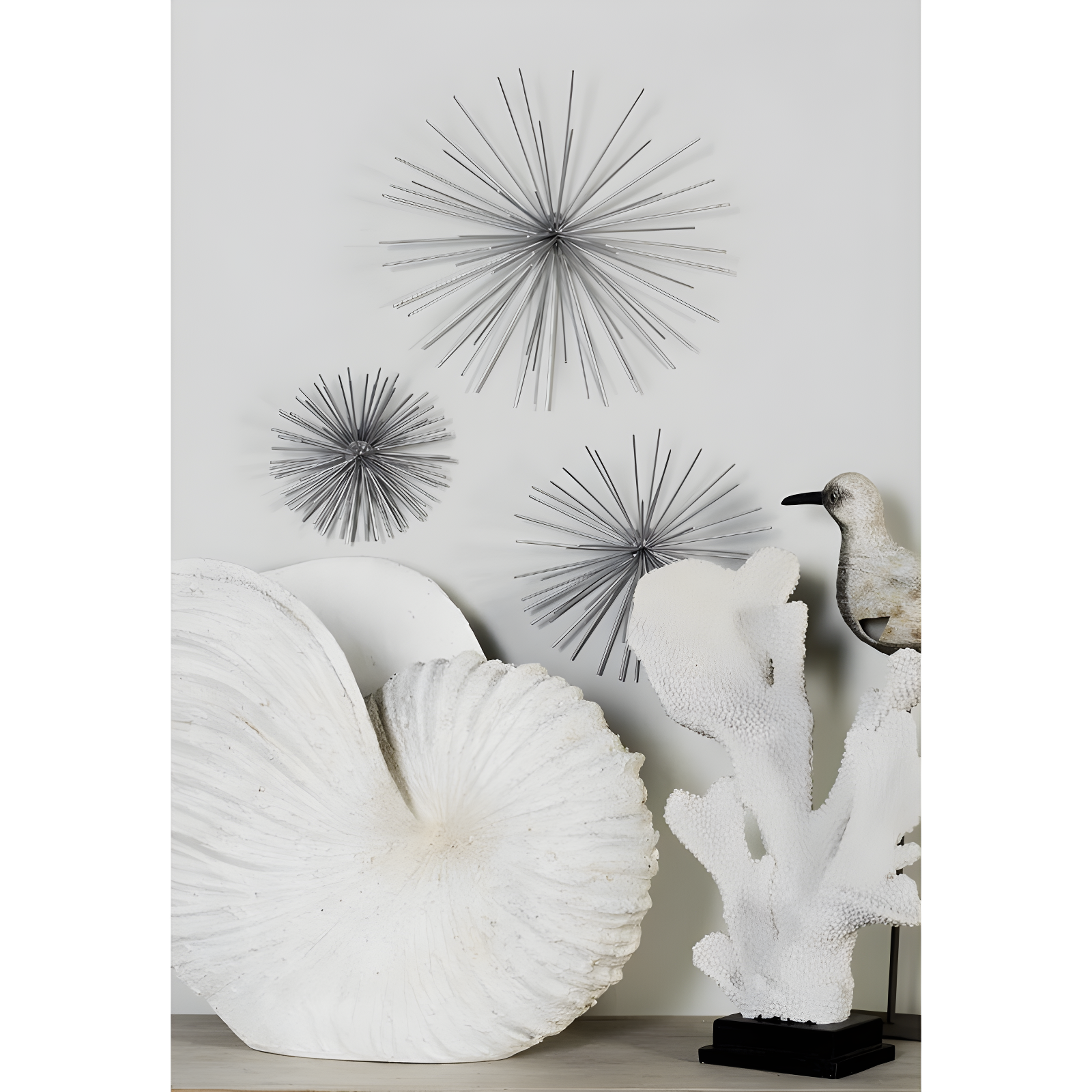 CosmoLiving by Cosmopolitan Metal 3D Long Spike Starburst Home Wall Decor Set