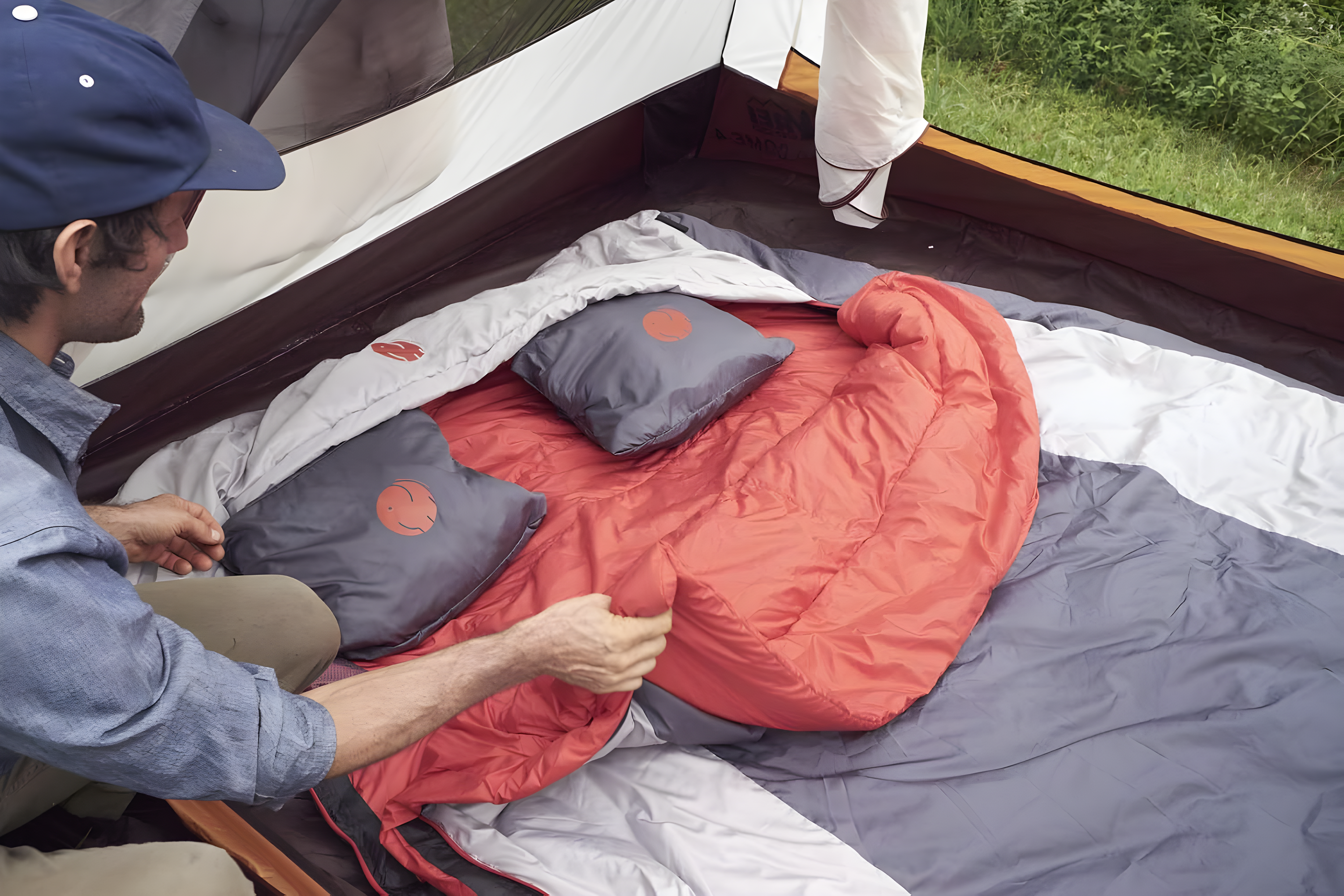 OmniCore Designs PILLANKET: PILL(ow) + (bl)ANKET - Packable Camping Pillow