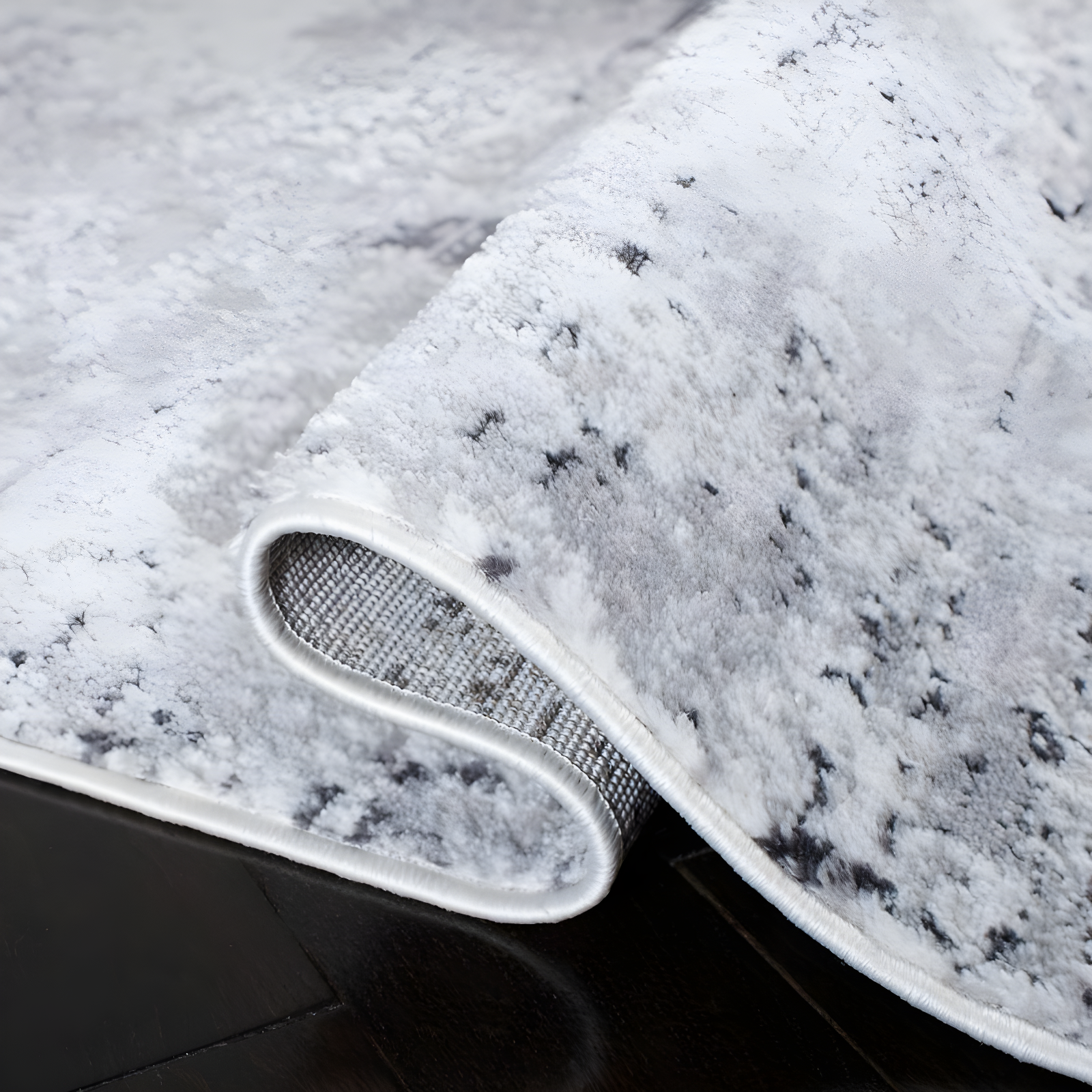 Amelia ALA705 Power Loomed Area Rug - Grey/Ivory - 4'x6' - Safavieh.