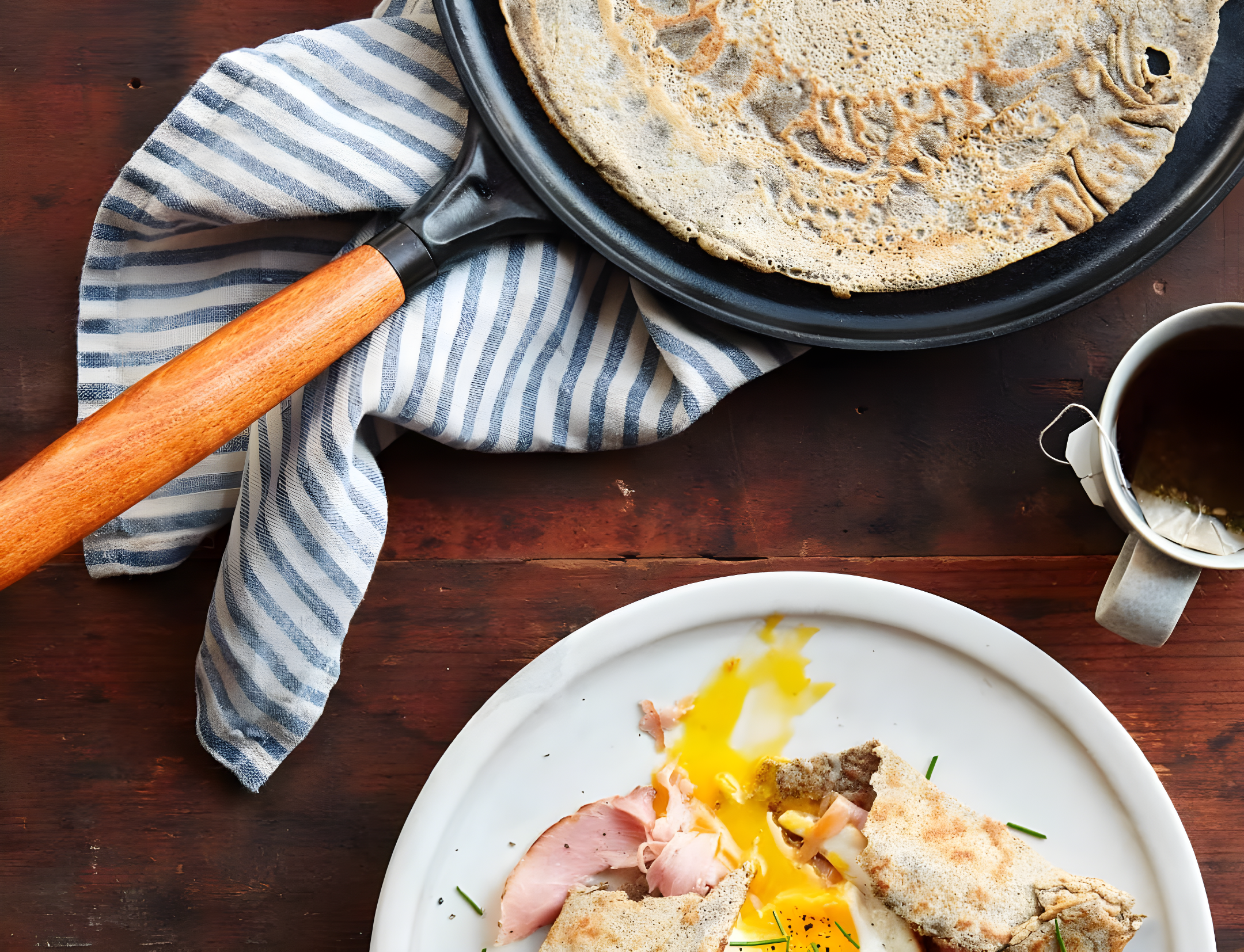 Staub ® Matte Black Cast Iron 11" Crepe Pan with Spreader and Spatula