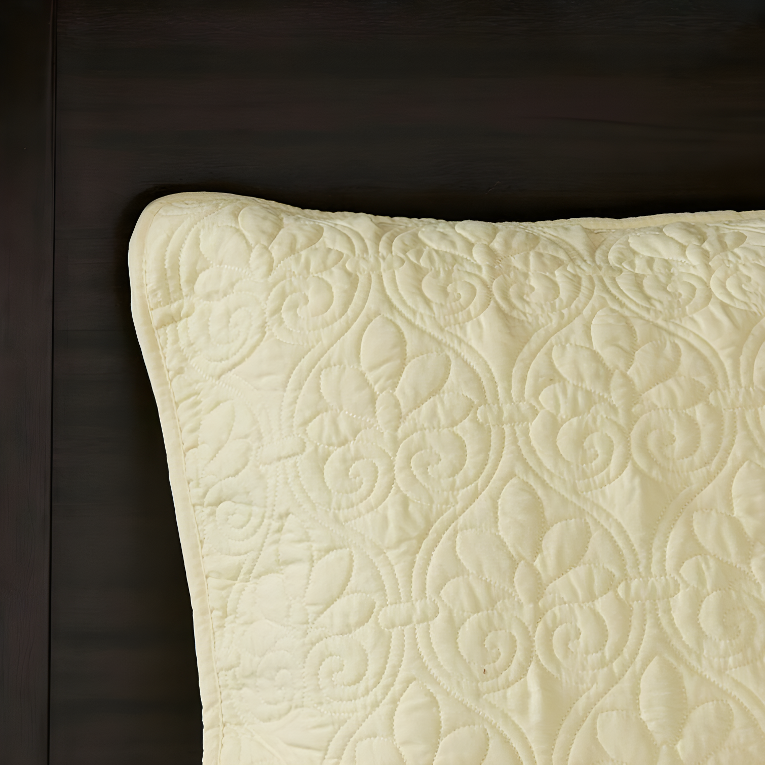 Quebec Reversible Coverlet Set