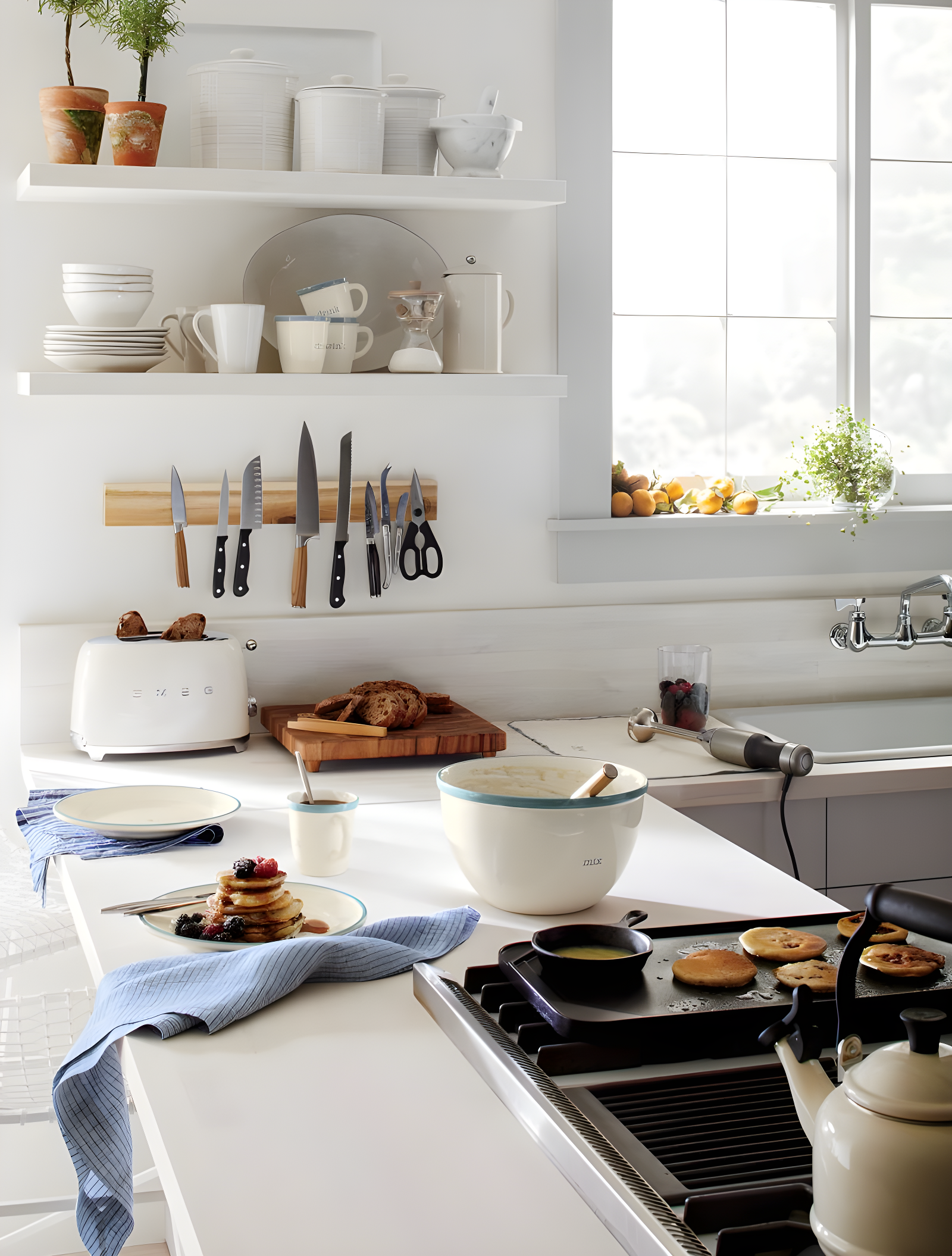 SMEG Cream 4-Slice Toaster