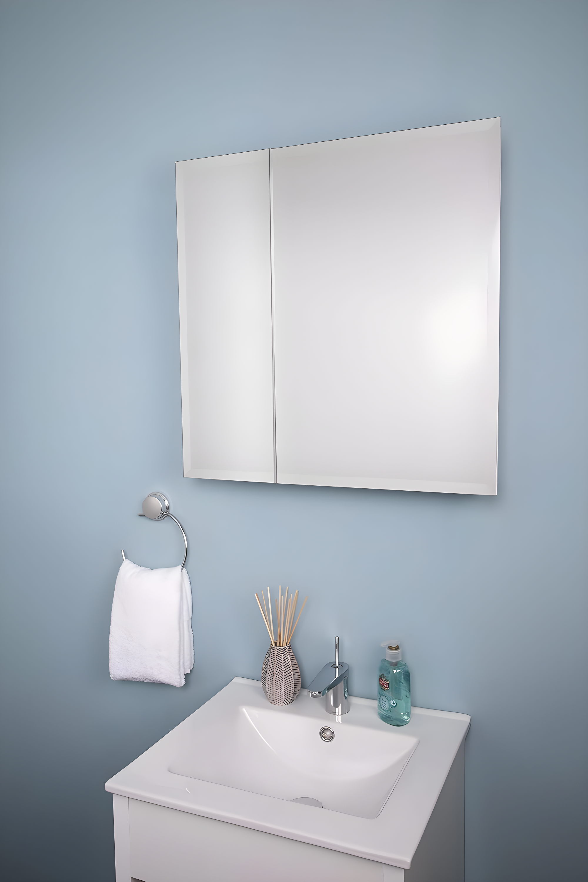 Croydex Wellington Double Door Aluminium Bathroom Medicine Cabinet in White (24x24in)