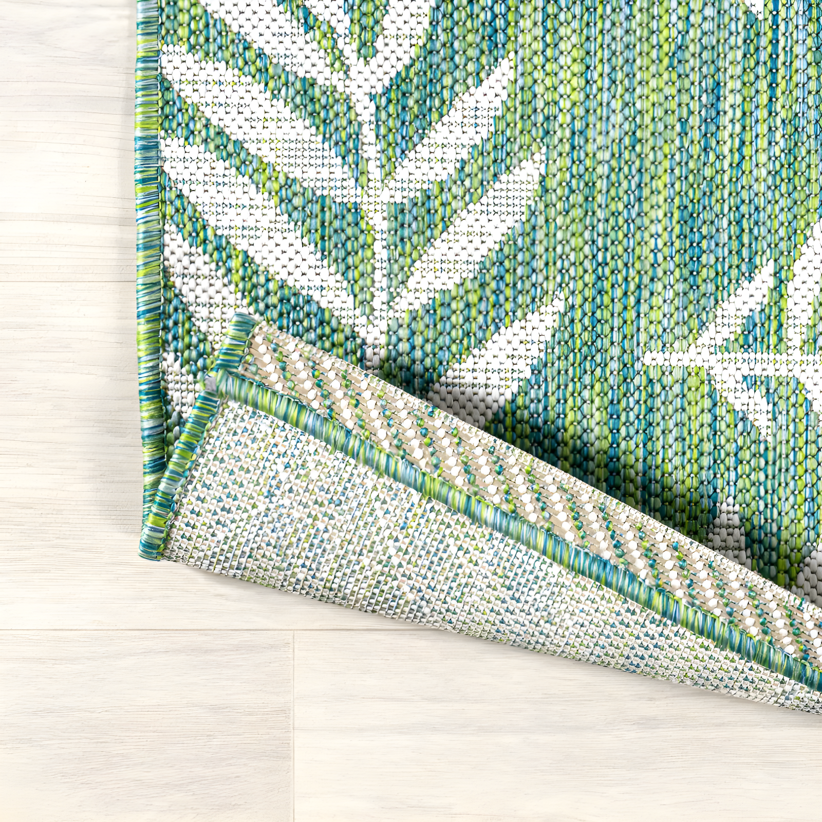 3' x 5' Nevis Palm Frond Indoor/Outdoor Area Rug, Cream/Green - JONATHAN Y