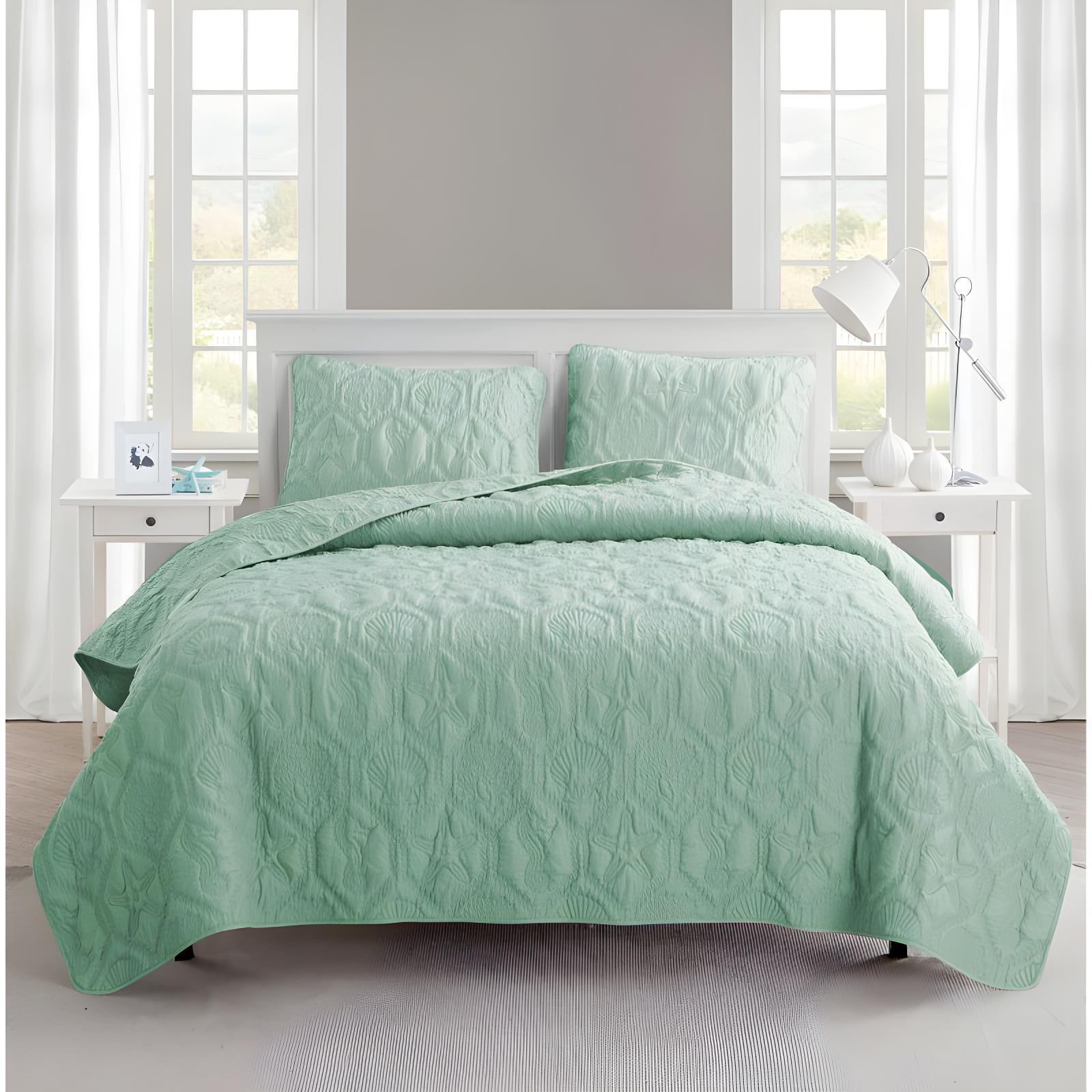 VCNY Shore 3-Piece Embossed Quilt Set