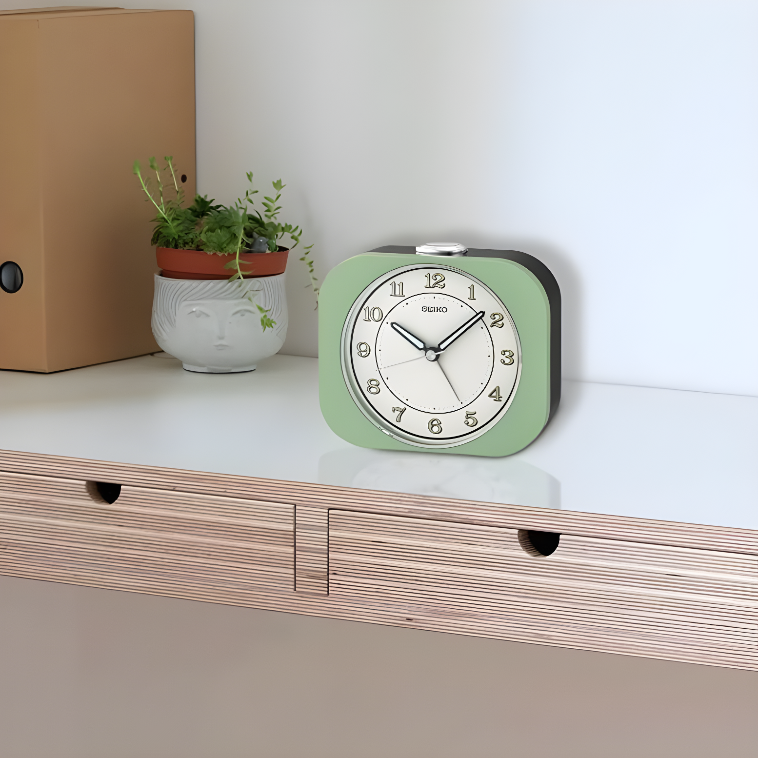 Seiko 4" Kyoda Quartz Alarm Clock