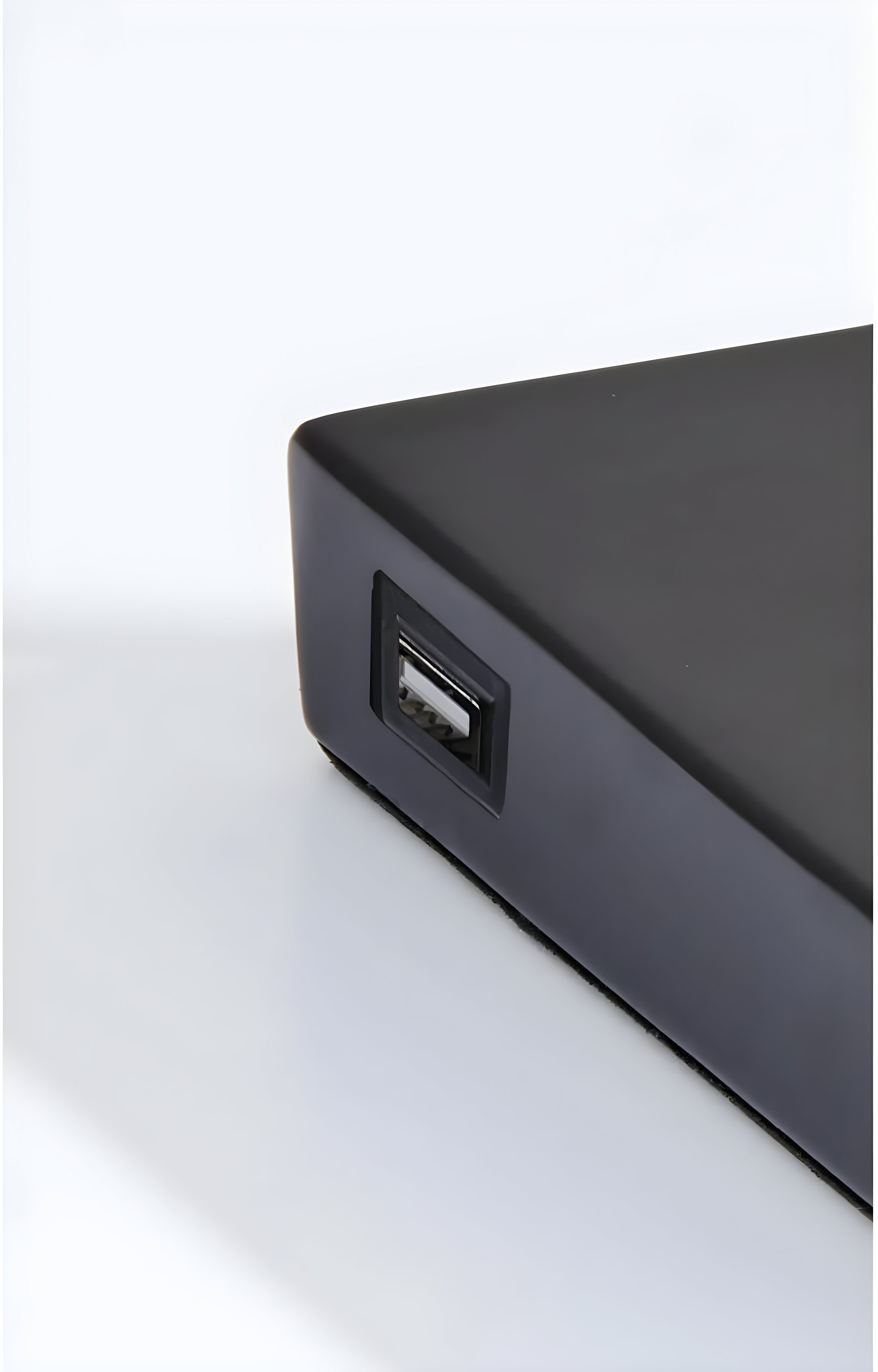 Adrian Charging Table Lamp
