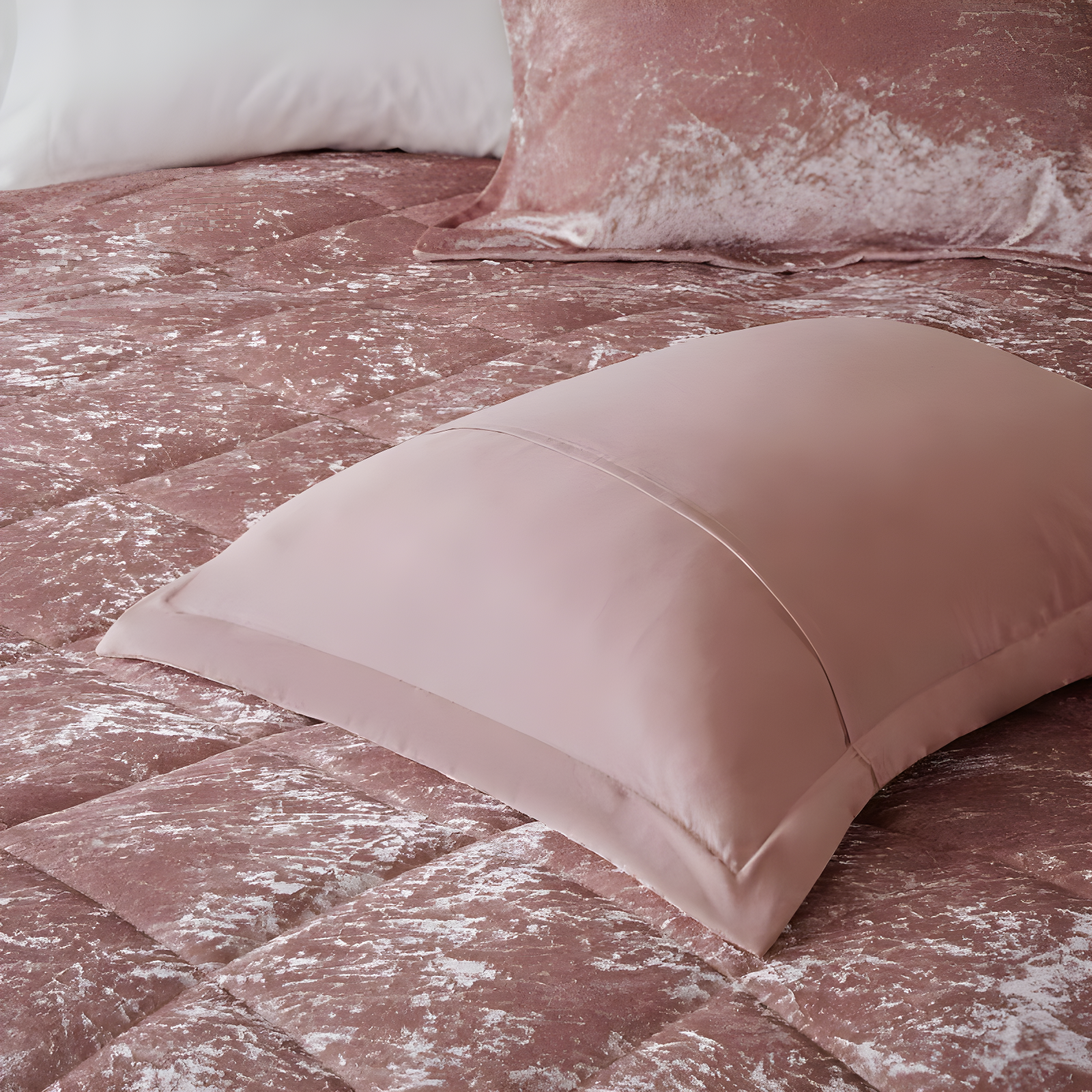 Felicia Crushed Velvet Comforter Set with Throw Pillow