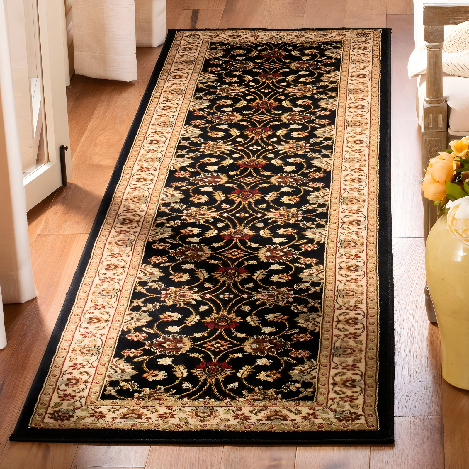 Lyndhurst LNH553 Power Loomed Runner Rug - Black/Ivory - 2'3"x16' - Safavieh.