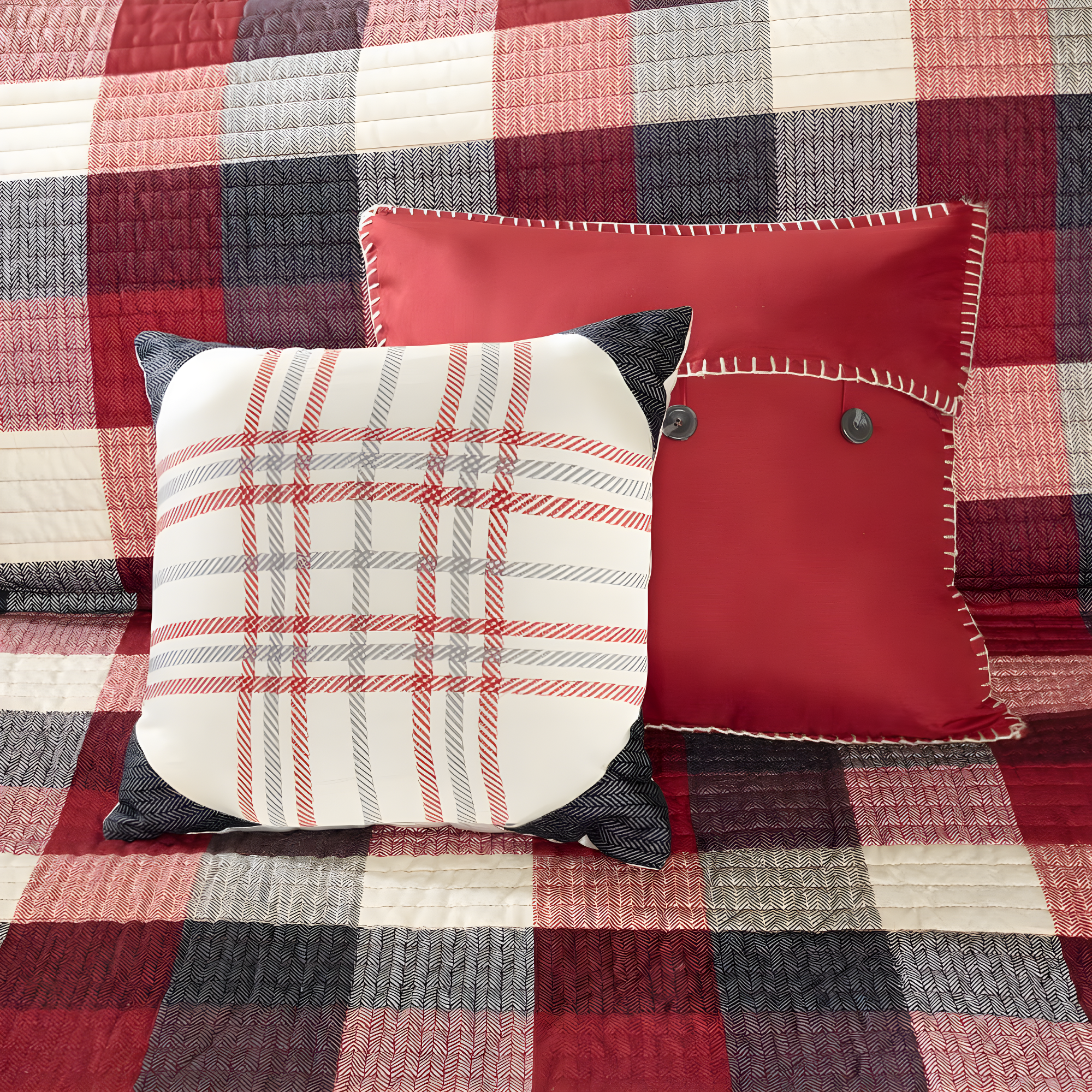 Madison Park Ridge 6 Piece Printed Herringbone Quilt Set with Throw Pillows