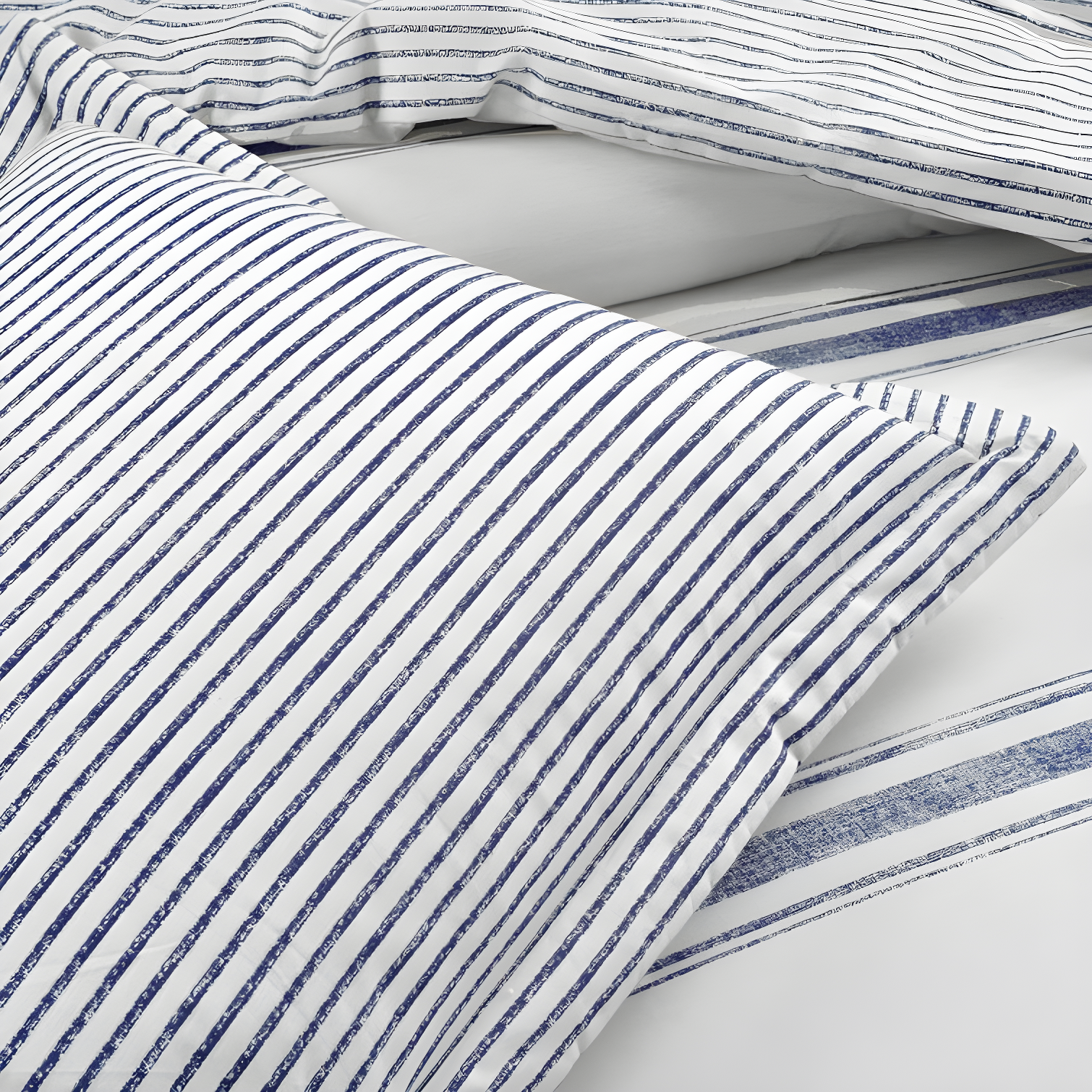 Farmhouse Standard Cotton Reversible Comforter Set