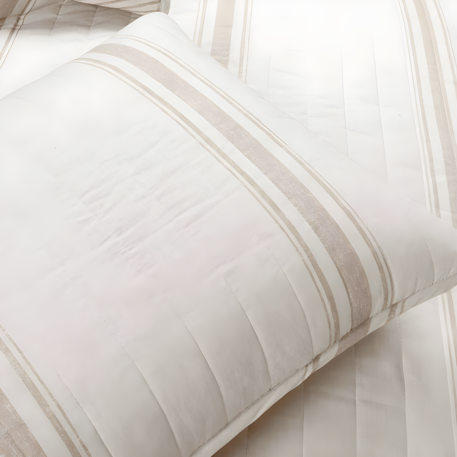 3pc Full/Queen Farmhouse Striped Reversible Quilt Bedding Set Beige - Lush Décor