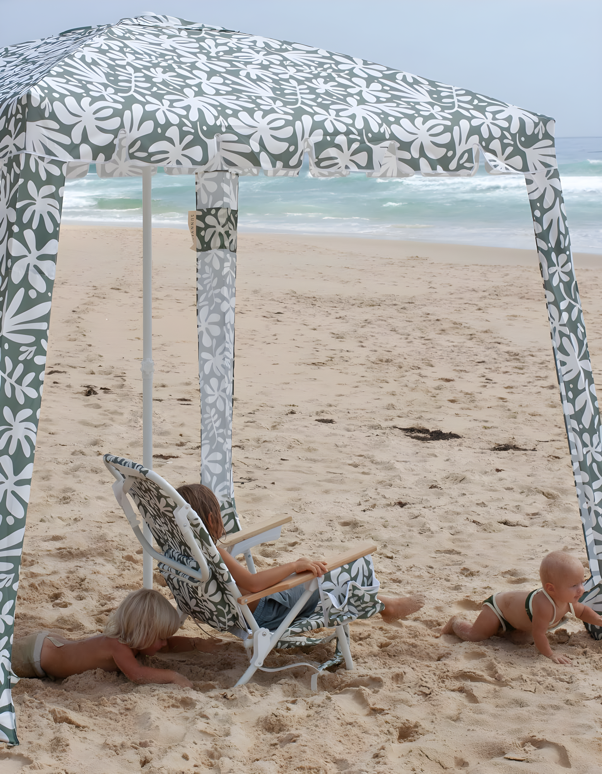 Sunnylife Reclining Beach Chair - The Vacay Olive. Converts from Backpack to Folding seat, with 5 Reclining Positions, Insulated Cooler Pocket and Adjustable Straps for Easy Carrying