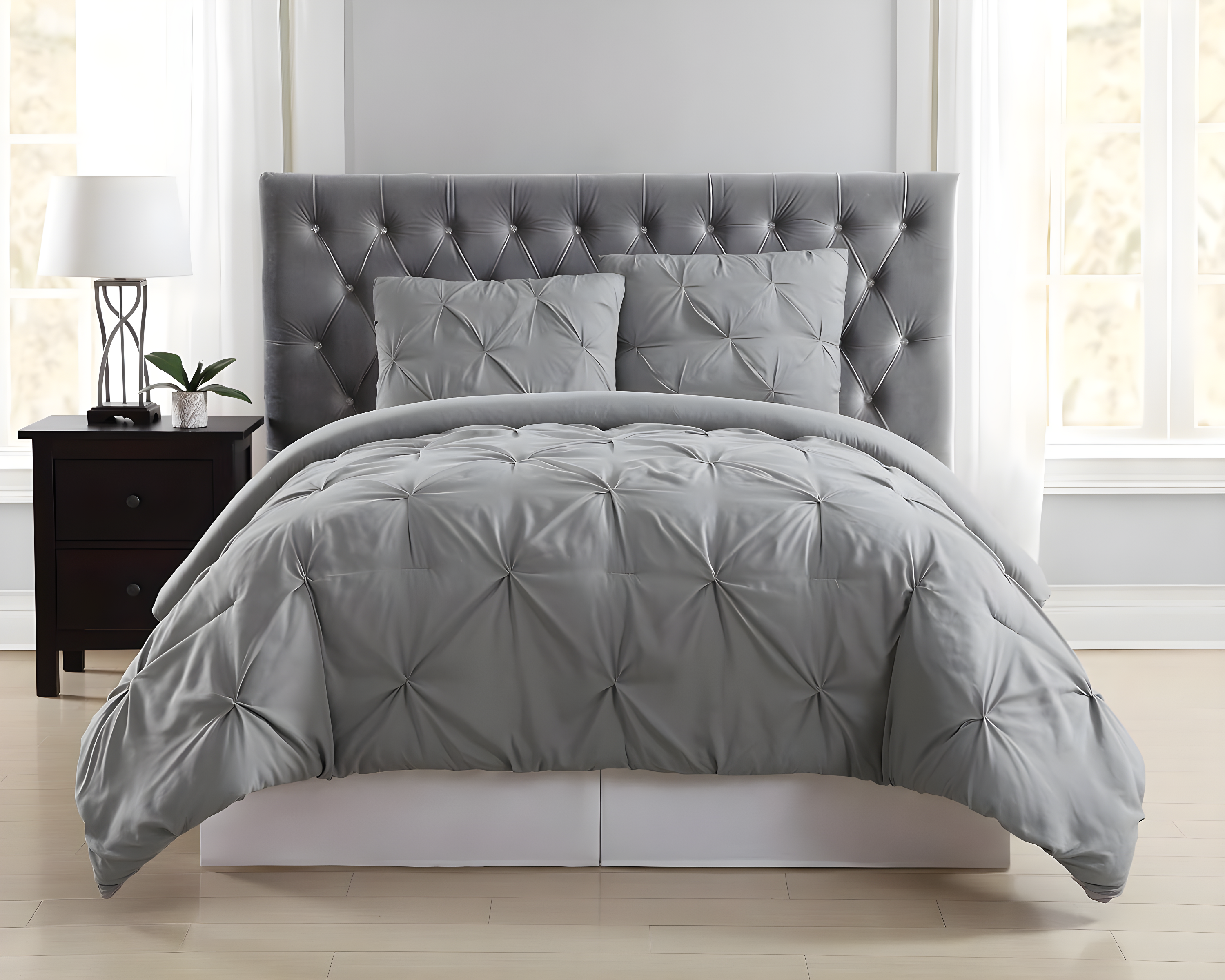 Solid Modern & Contemporary Comforter Set