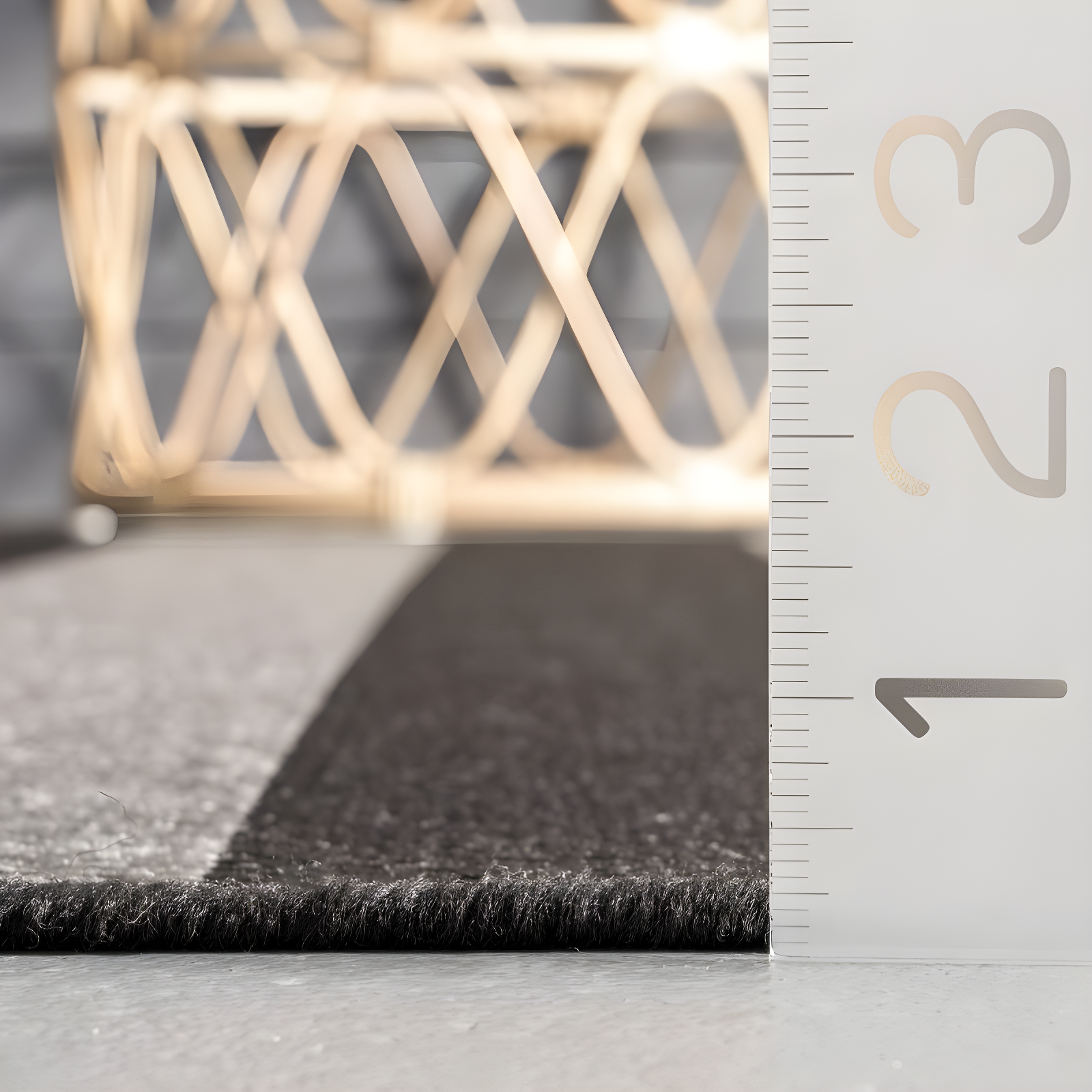 Nuloom Alexis Striped 4x6 Indoor/Outdoor Area Rug for Living Room Patio Deck Front Porch Kitchen, Black/Light Grey