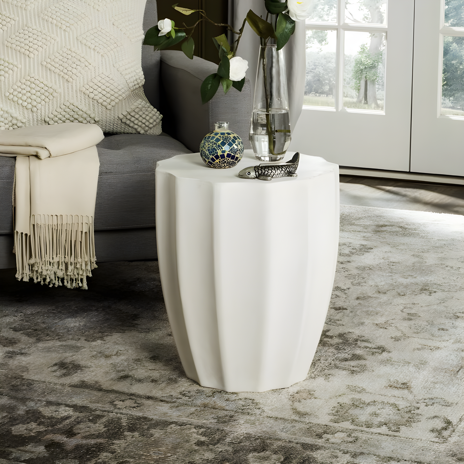 Jaslyn Accent Stool - Indoor/Outdoor - VNN1010 - White - Safavieh