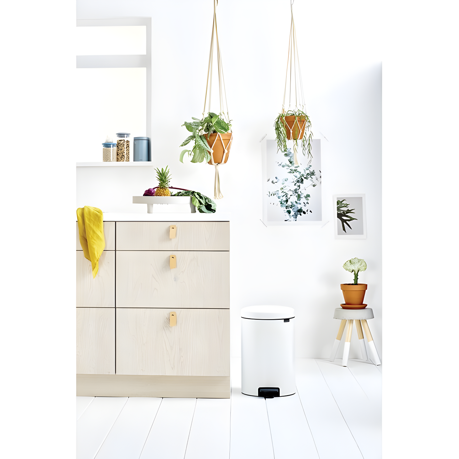 Brabantia Newicon Step On Trash Can, 3.2 Gallon (12 Liter)