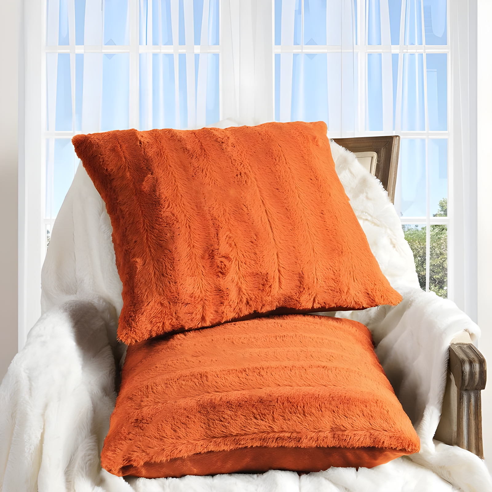 Cheer Collection FRBIN Square Pillow Cover & Insert (Set of 2)