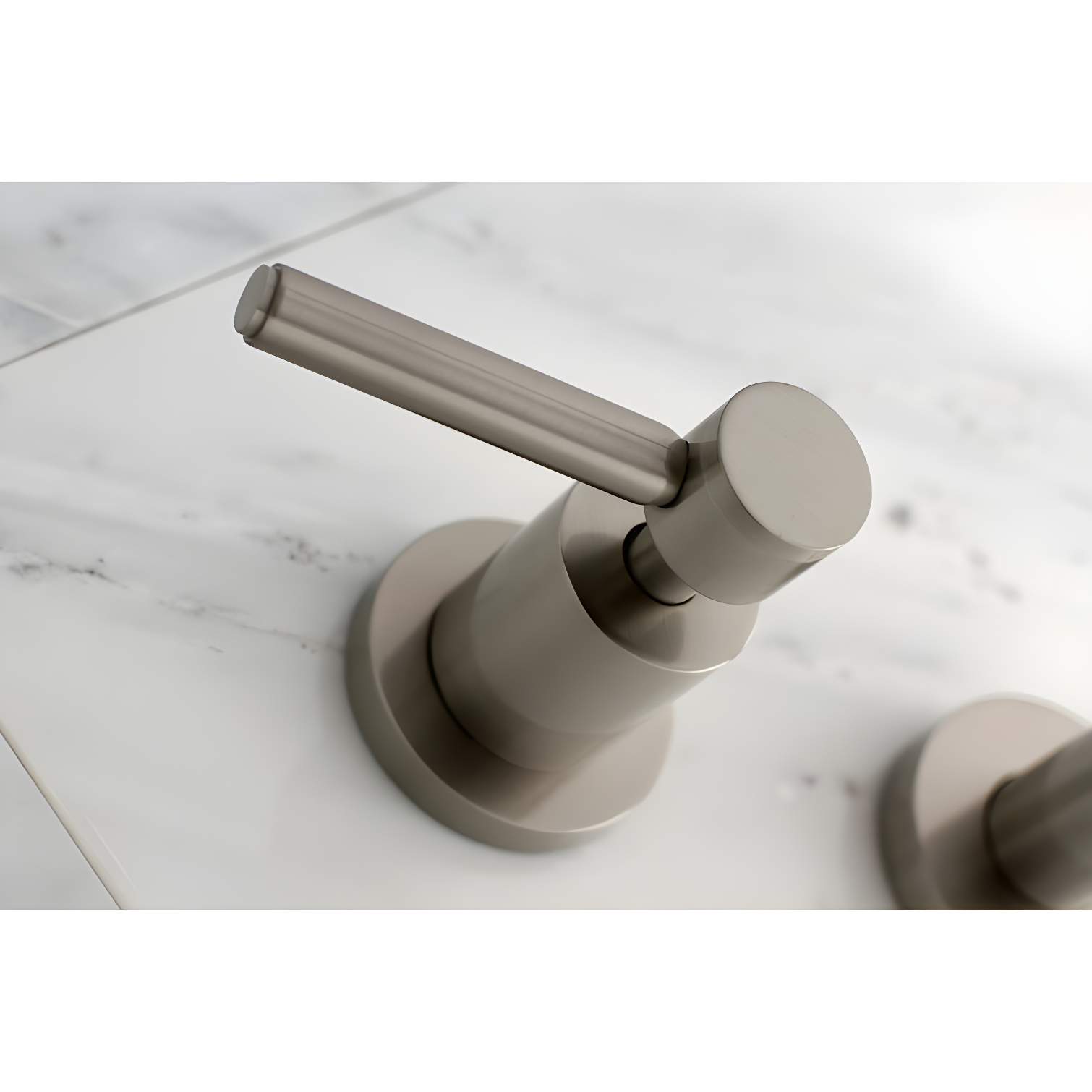 Kingston Brass KS8028DL Kingston Brass Concord Two-Handle 3-Hole Wall Mount Roman Tub Faucet