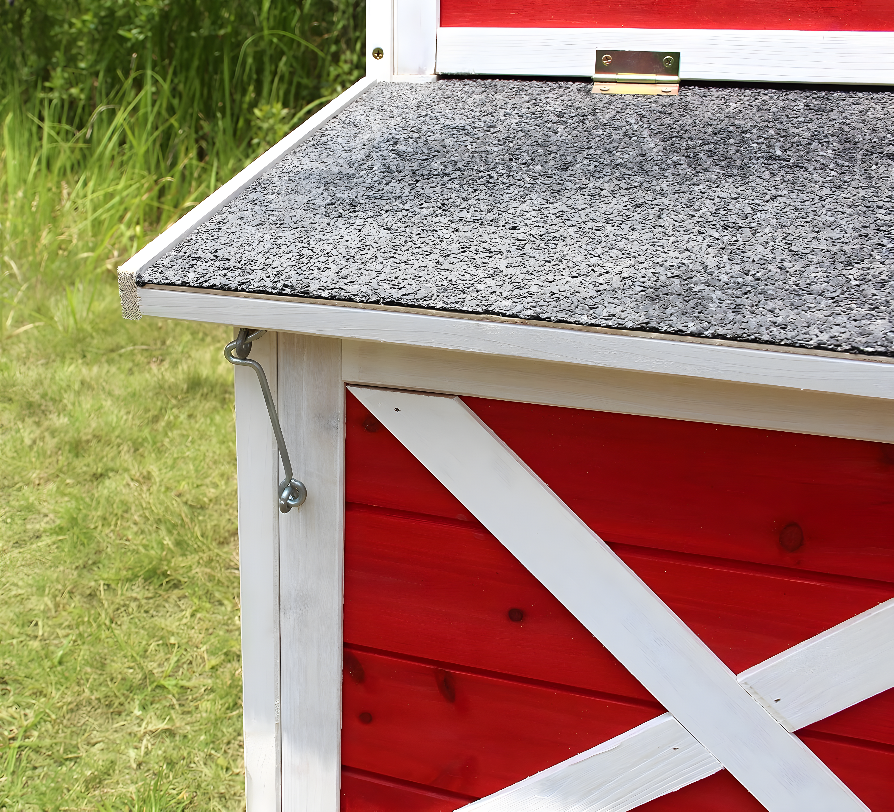 Barn Chicken Coop with Roof Top Planter, Red