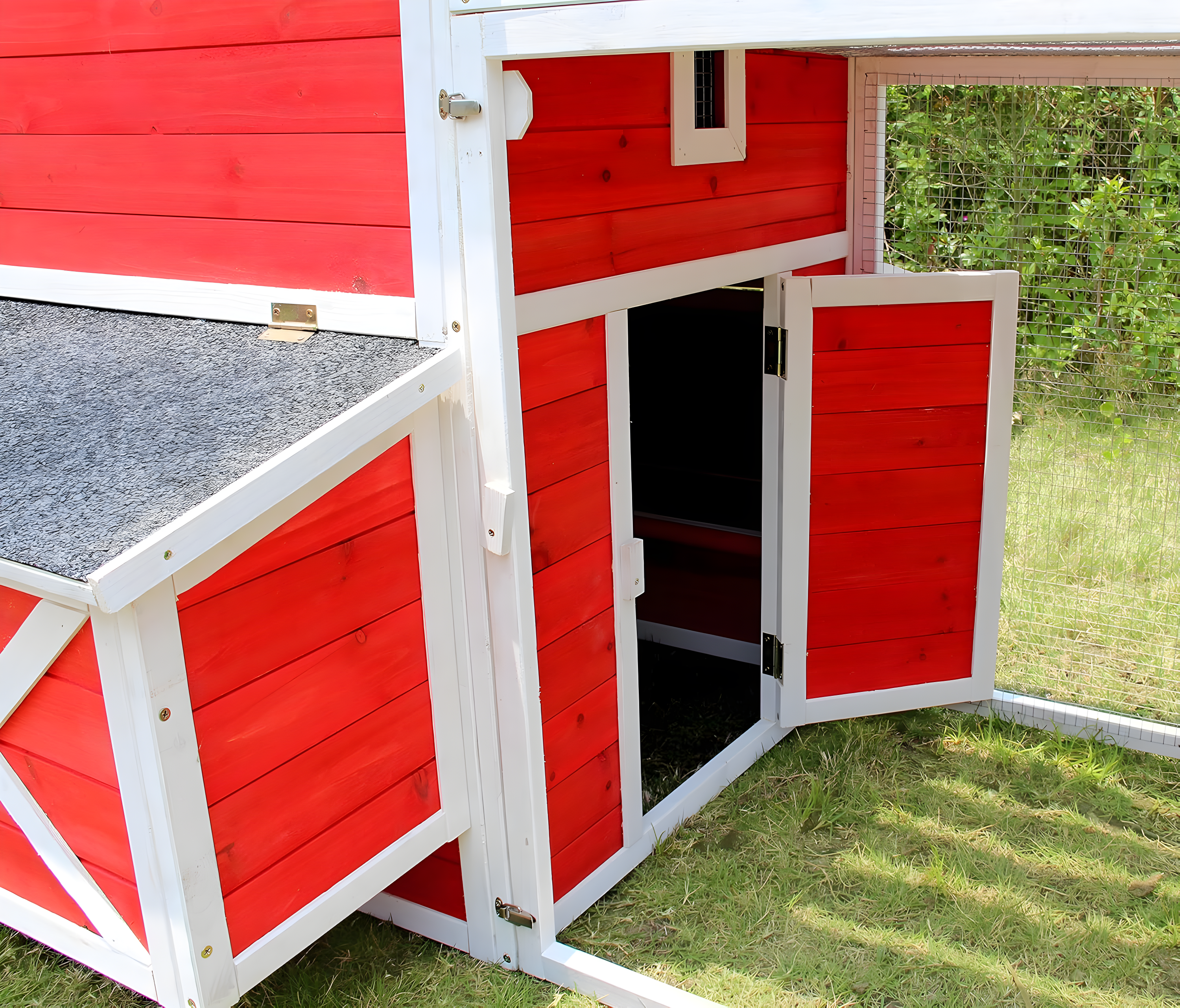 Barn Chicken Coop with Roof Top Planter, Red