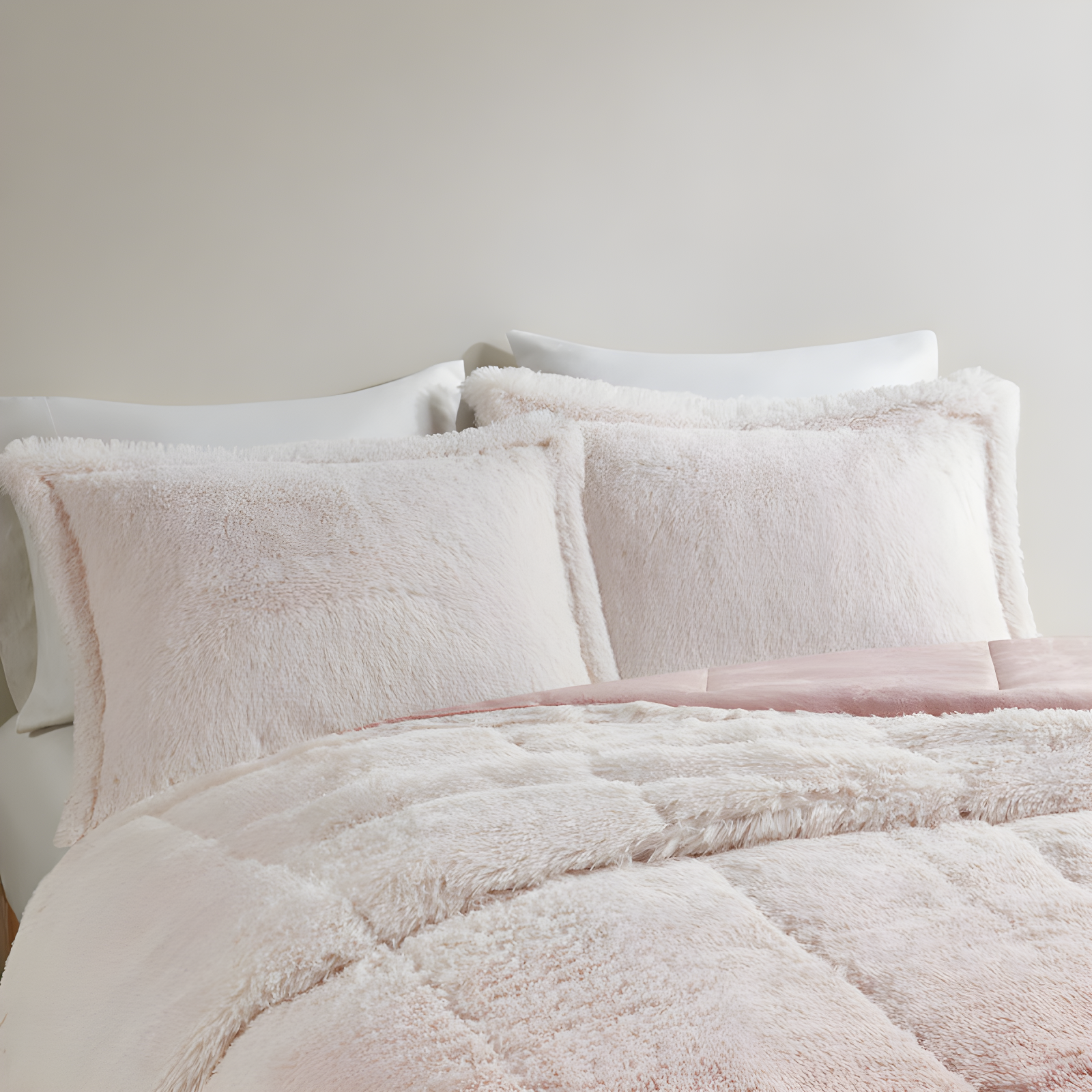 Intelligent Design Brielle Malea Shaggy Faux Fur Comforter Mini Set
