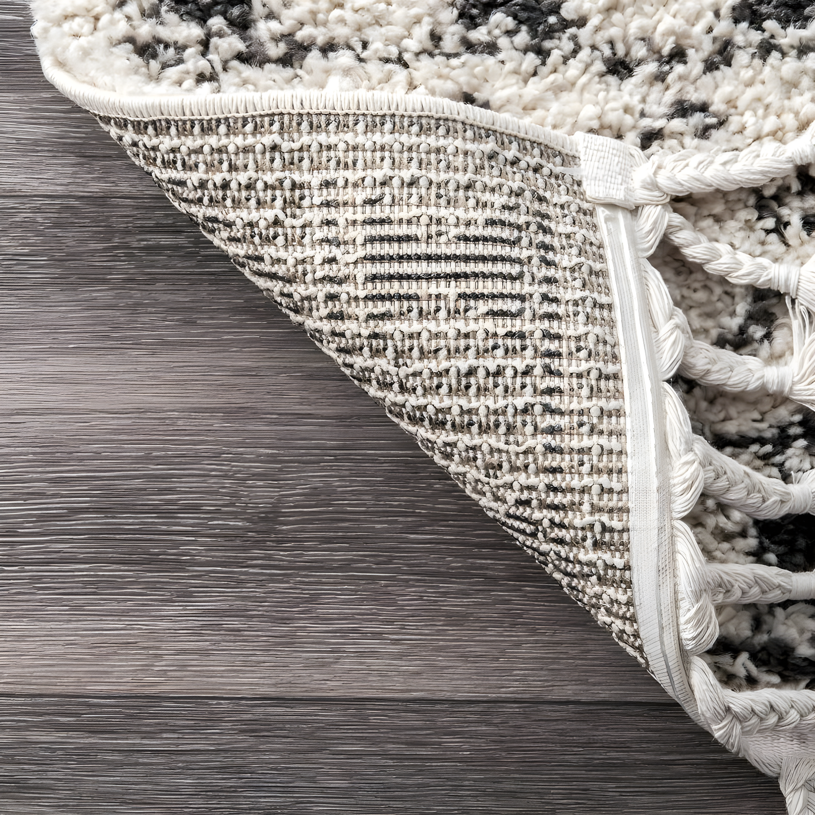 Nuloom Vasiliki Geometric 4x6 Shag Indoor Area Rug for Living Room Bedroom Dining Room Nursery, Off White/Charcoal