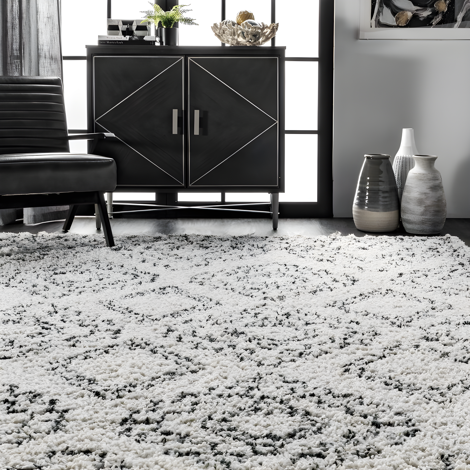 Nuloom Vasiliki Geometric 4x6 Shag Indoor Area Rug for Living Room Bedroom Dining Room Nursery, Off White/Charcoal