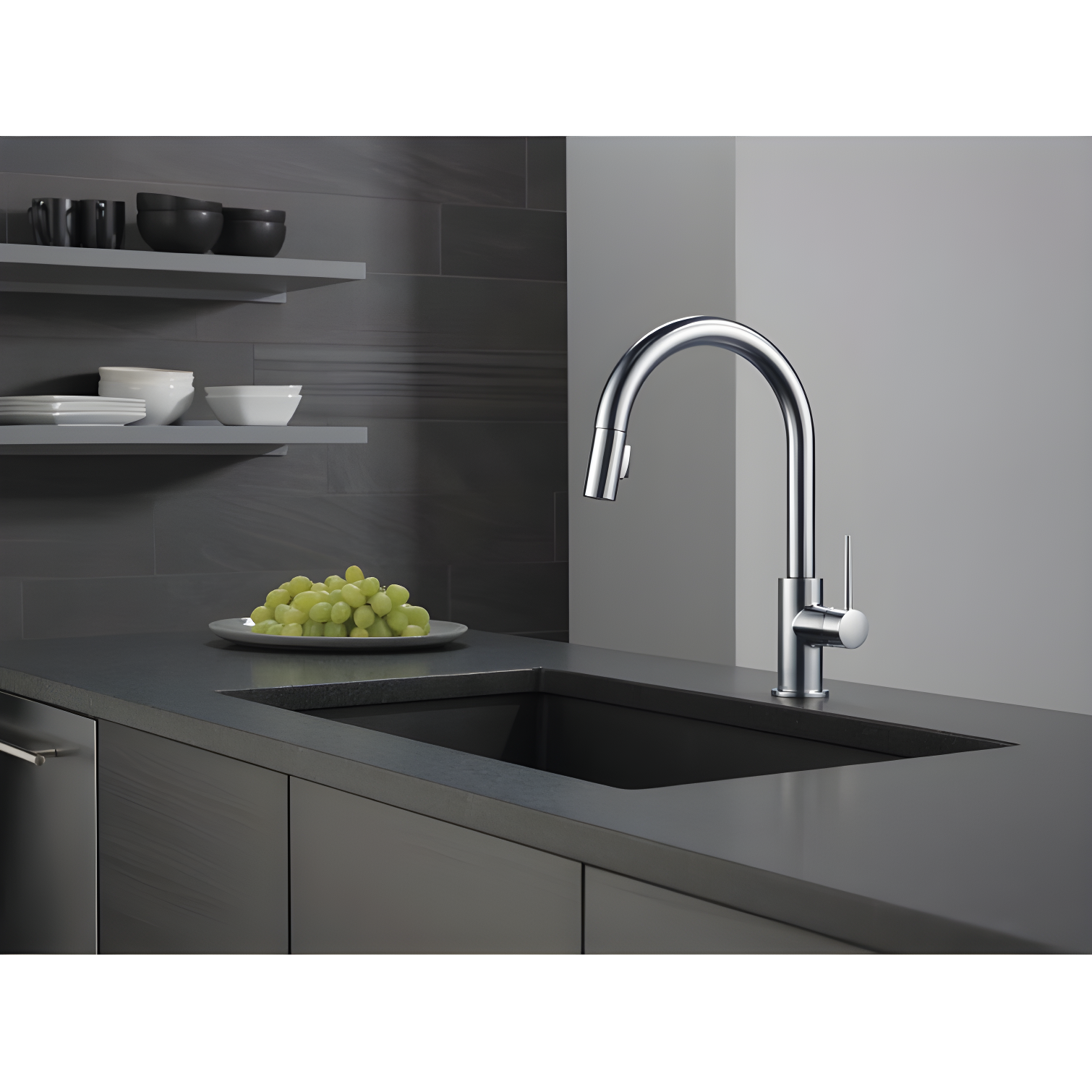 Trinsic Pull Down Sprayer Kitchen Sink Faucet, Single Handle Kitchen Faucet