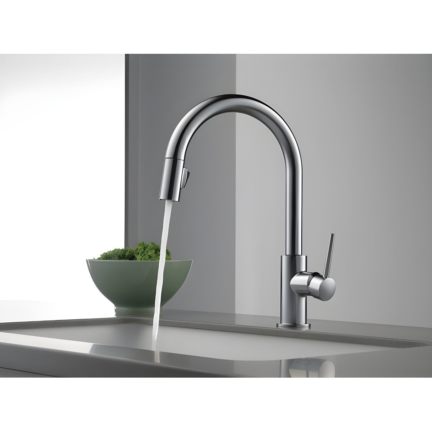 Trinsic Pull Down Sprayer Kitchen Sink Faucet, Single Handle Kitchen Faucet
