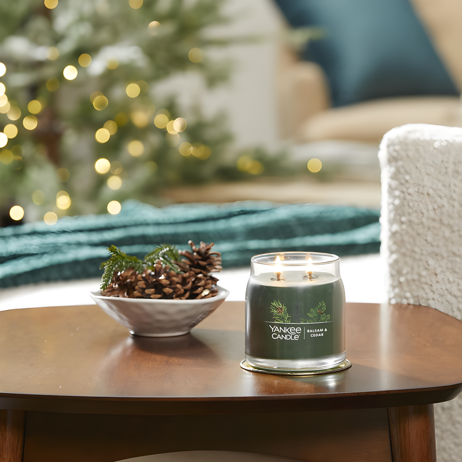 ToccoLeggero Balsam & Cedar Scented Jar Candle